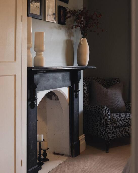 Three-Bedroom House photo 2