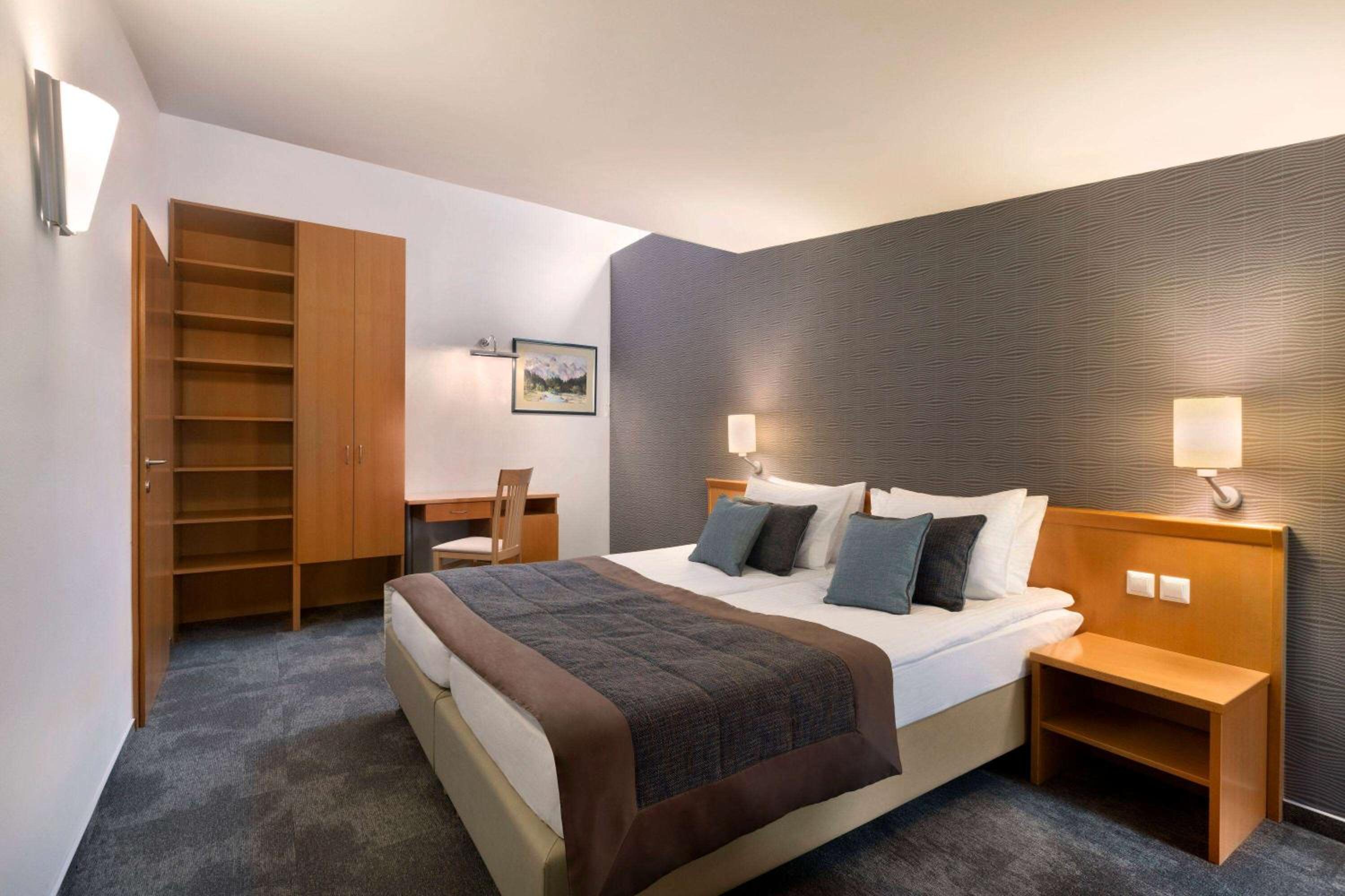 King Suite photo 2