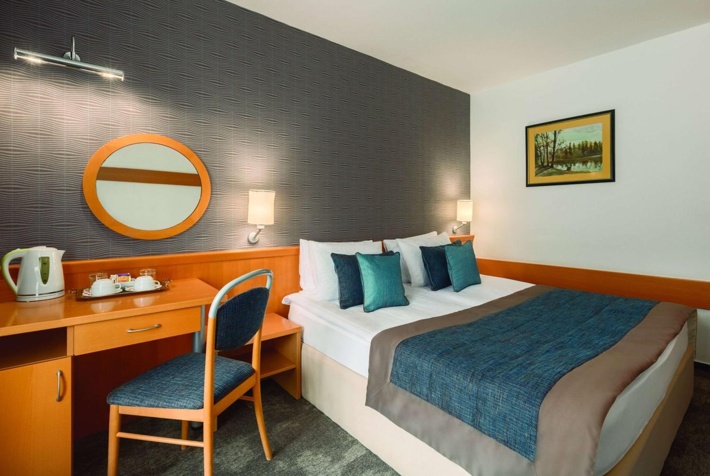 Room with One King Bed or Two Twin Beds photo 1