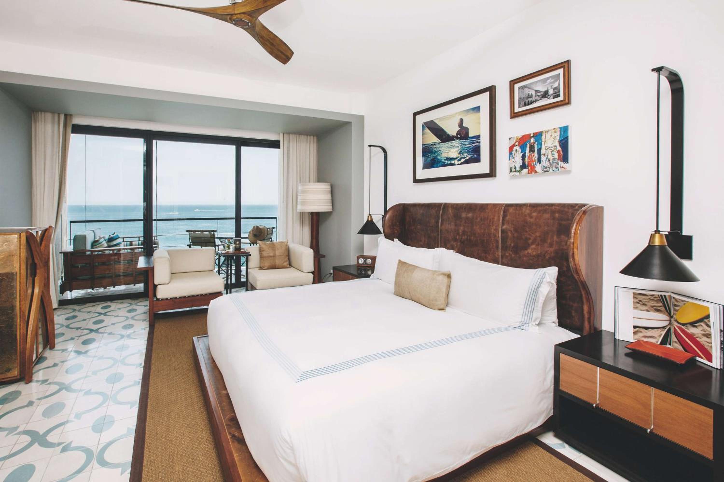 Deluxe King Room with Ocean View