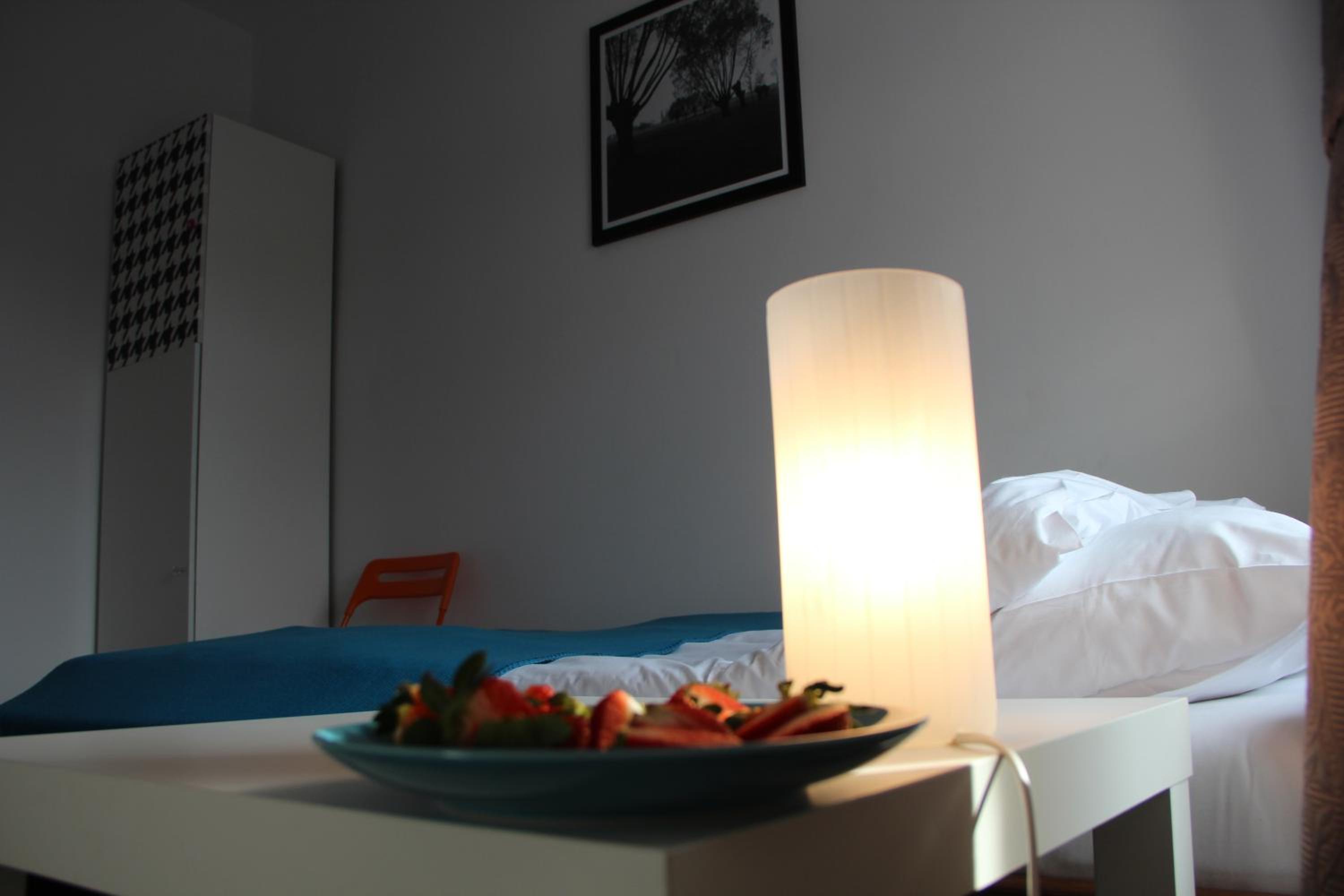 Double Room with Shared Bathroom photo 2
