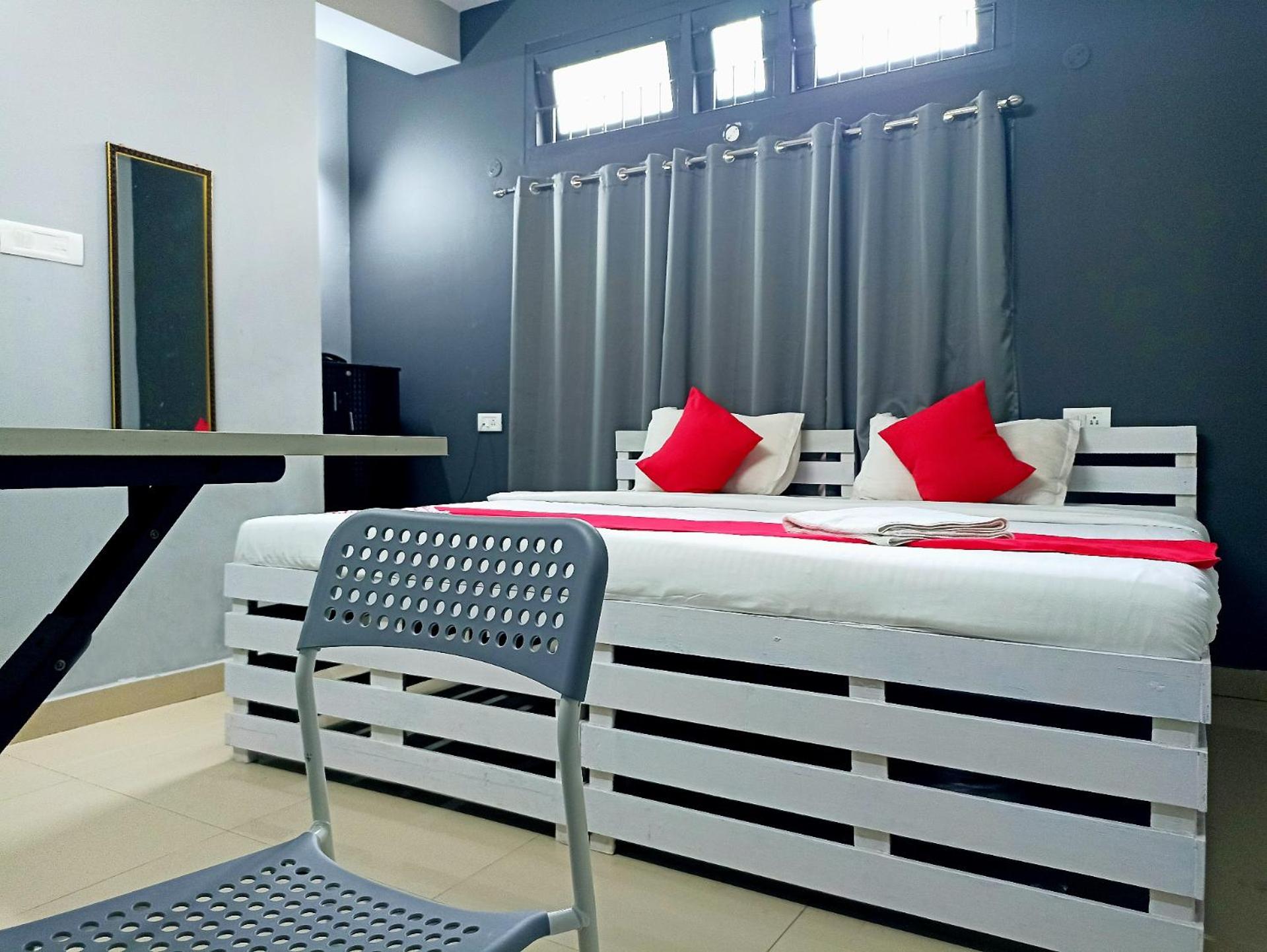 Deluxe Double Room - Photo 1