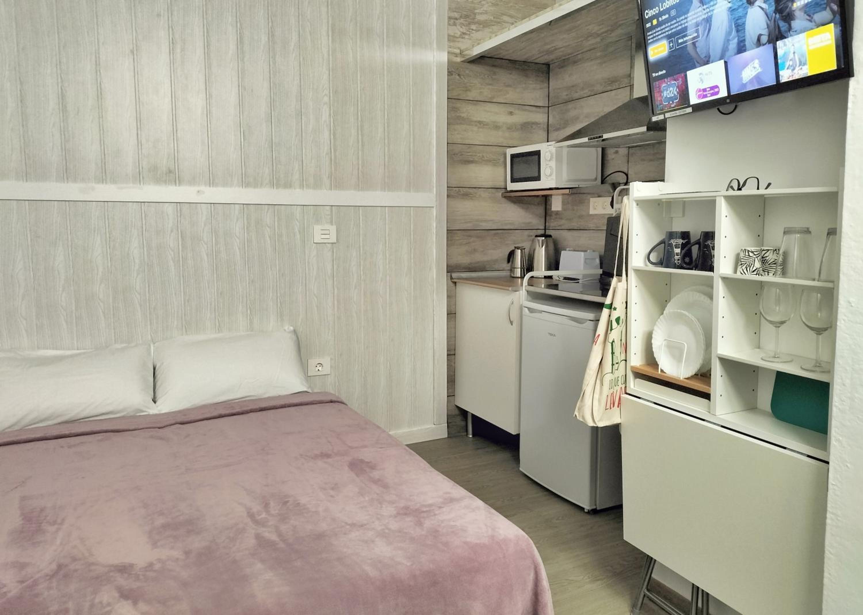 Estudio con sofá cama