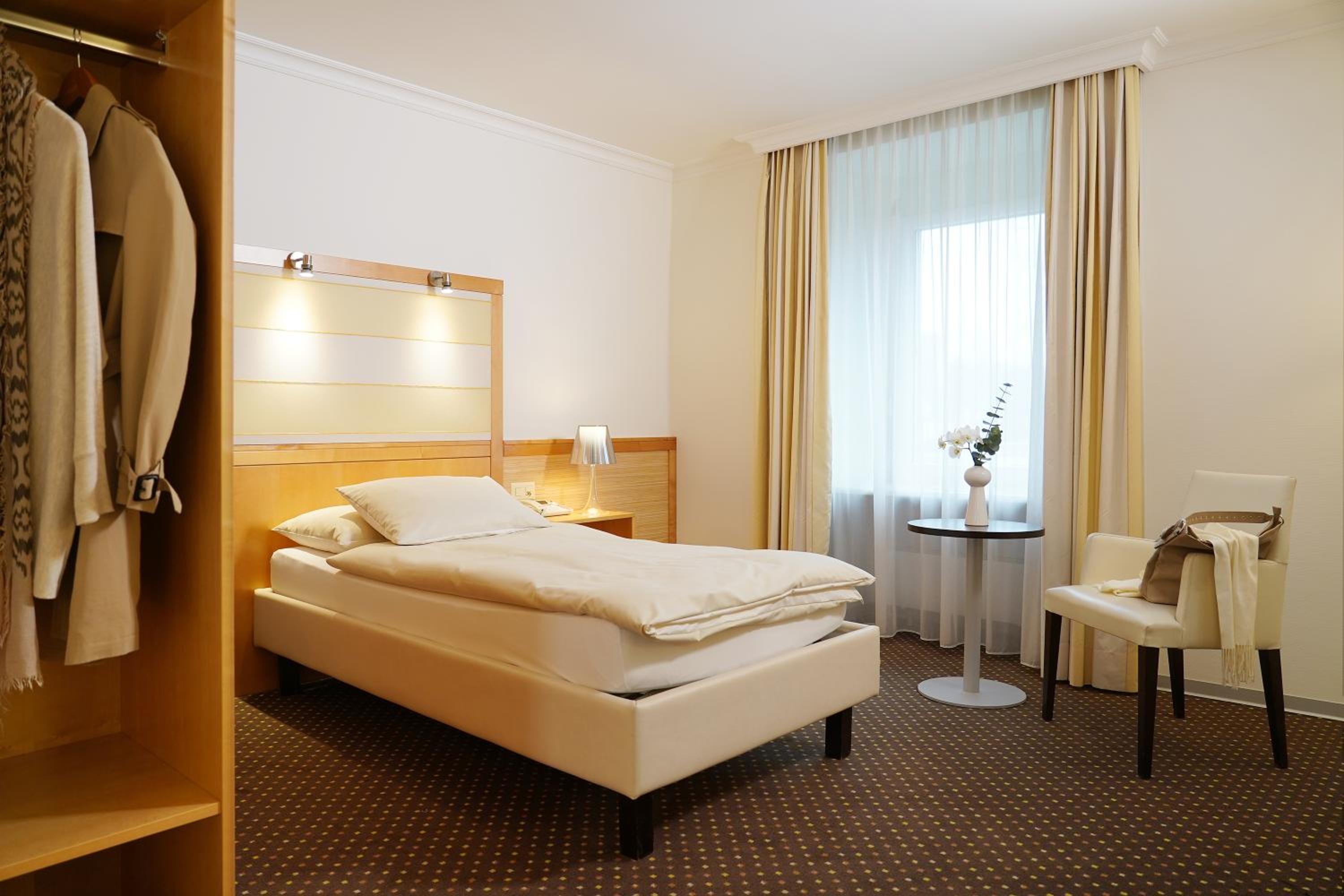 Single Room photo 1