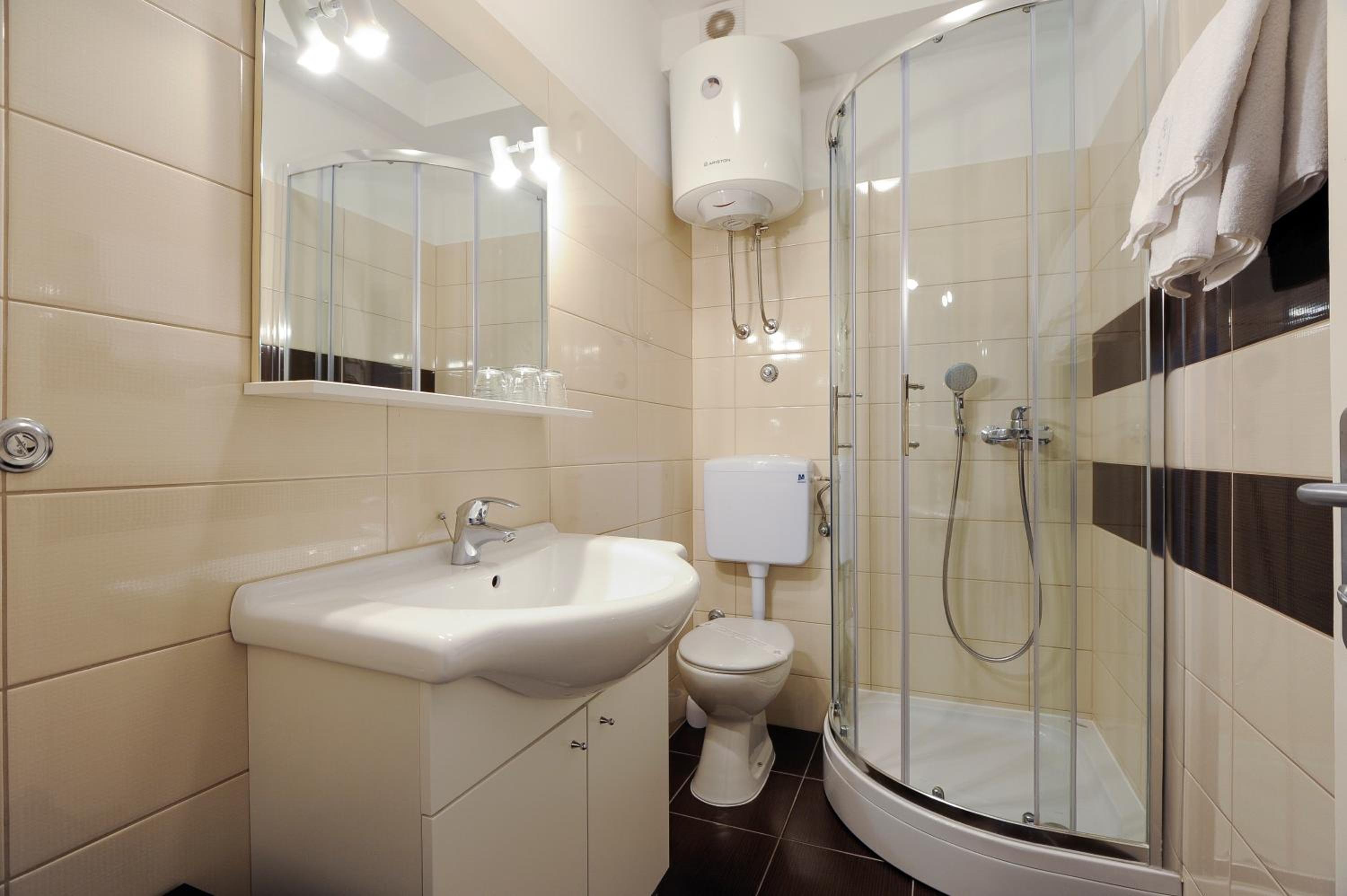 Comfort Double Room - Photo 13