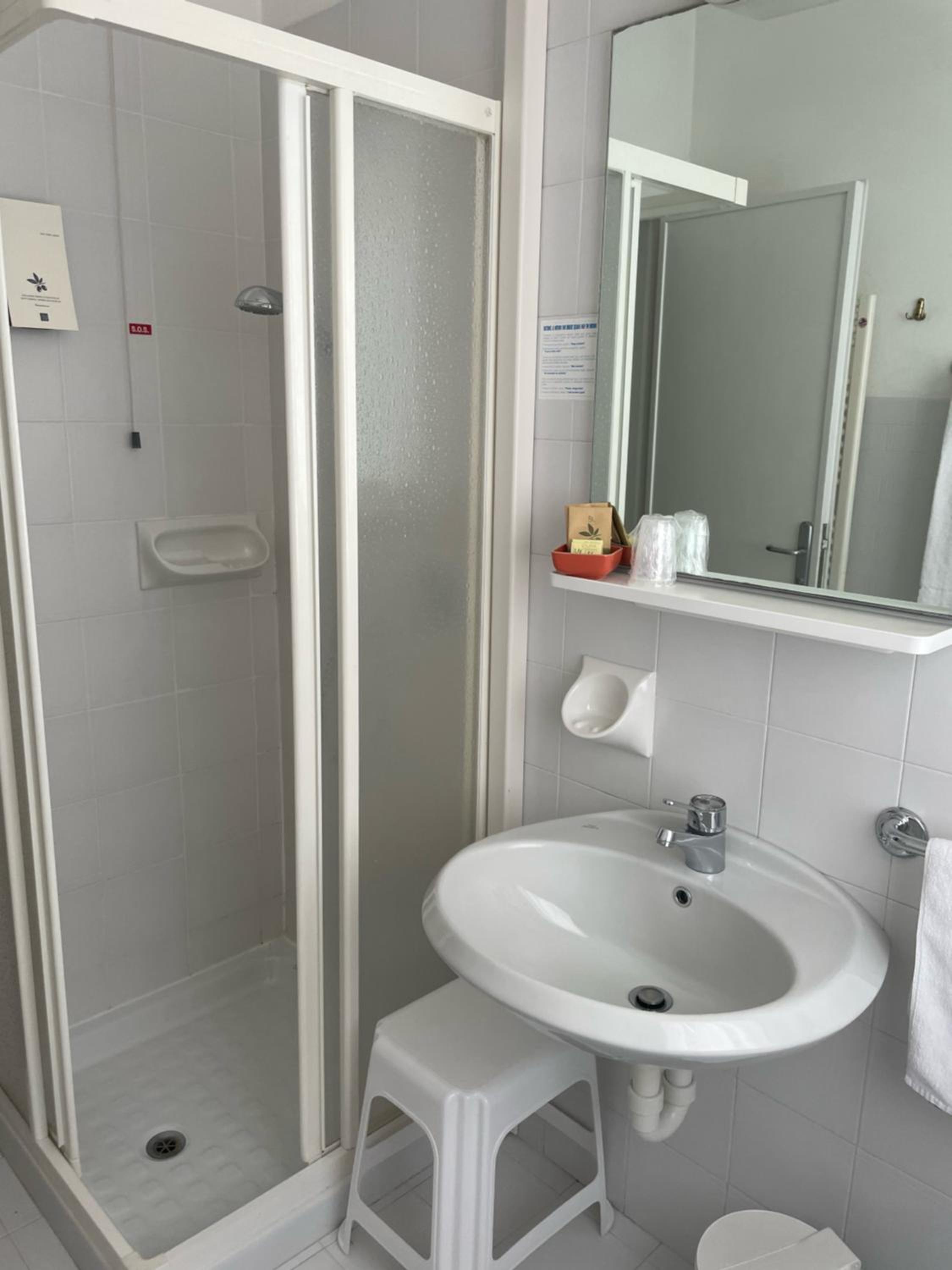 Superior Double or Twin Room with Lake View photo 2