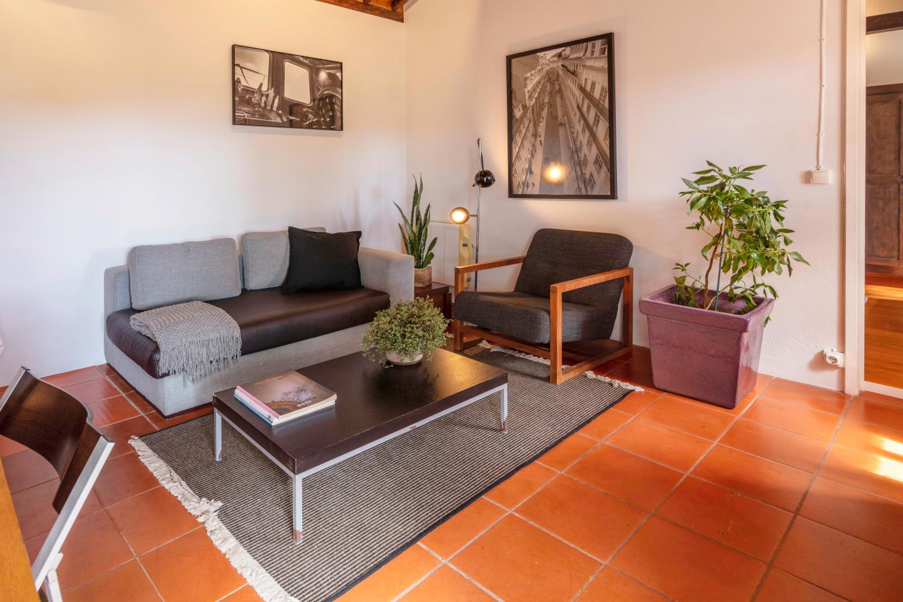 Apartment - Ground Floor - Photo 6