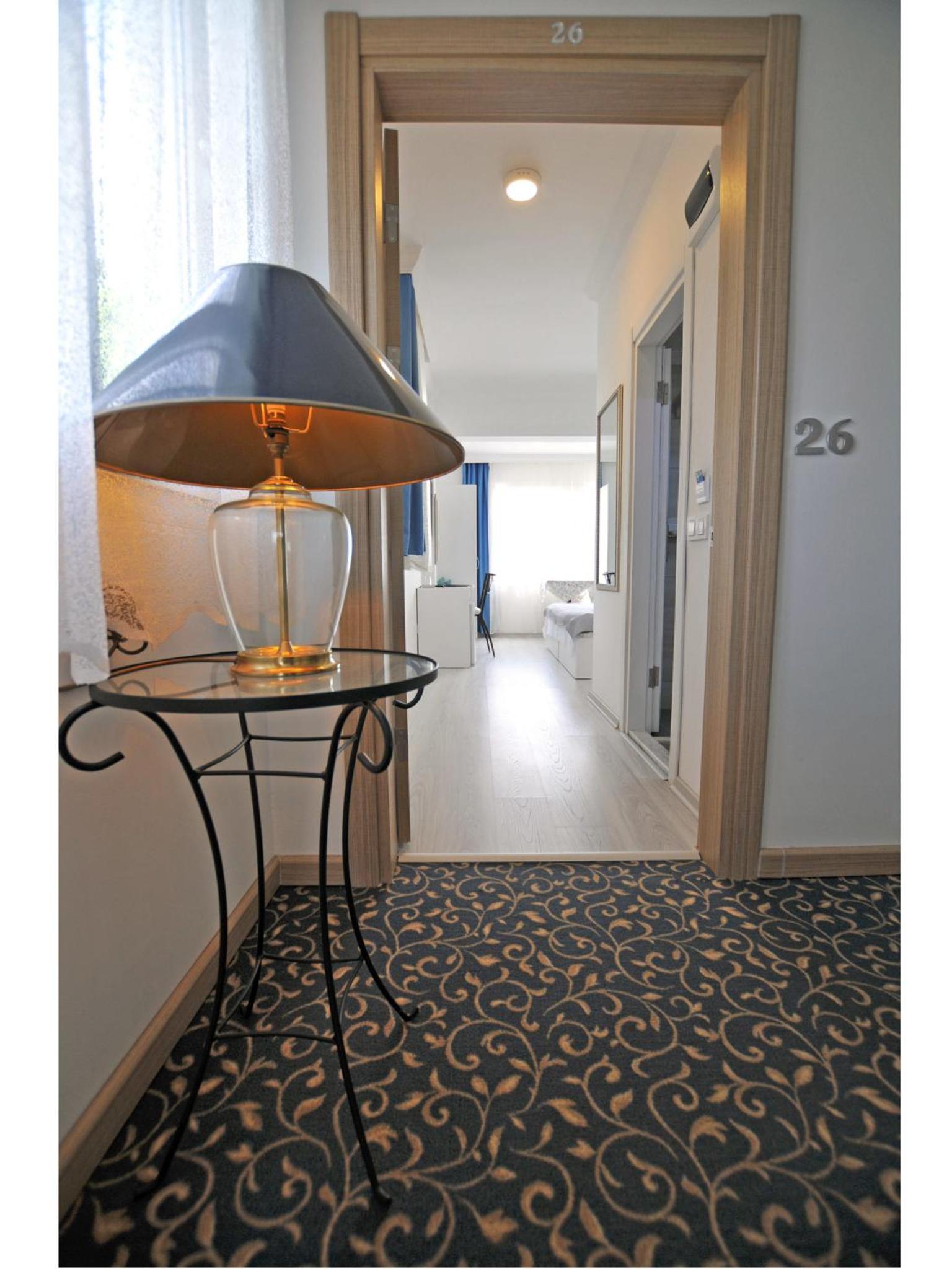 Double or Twin Room photo 3