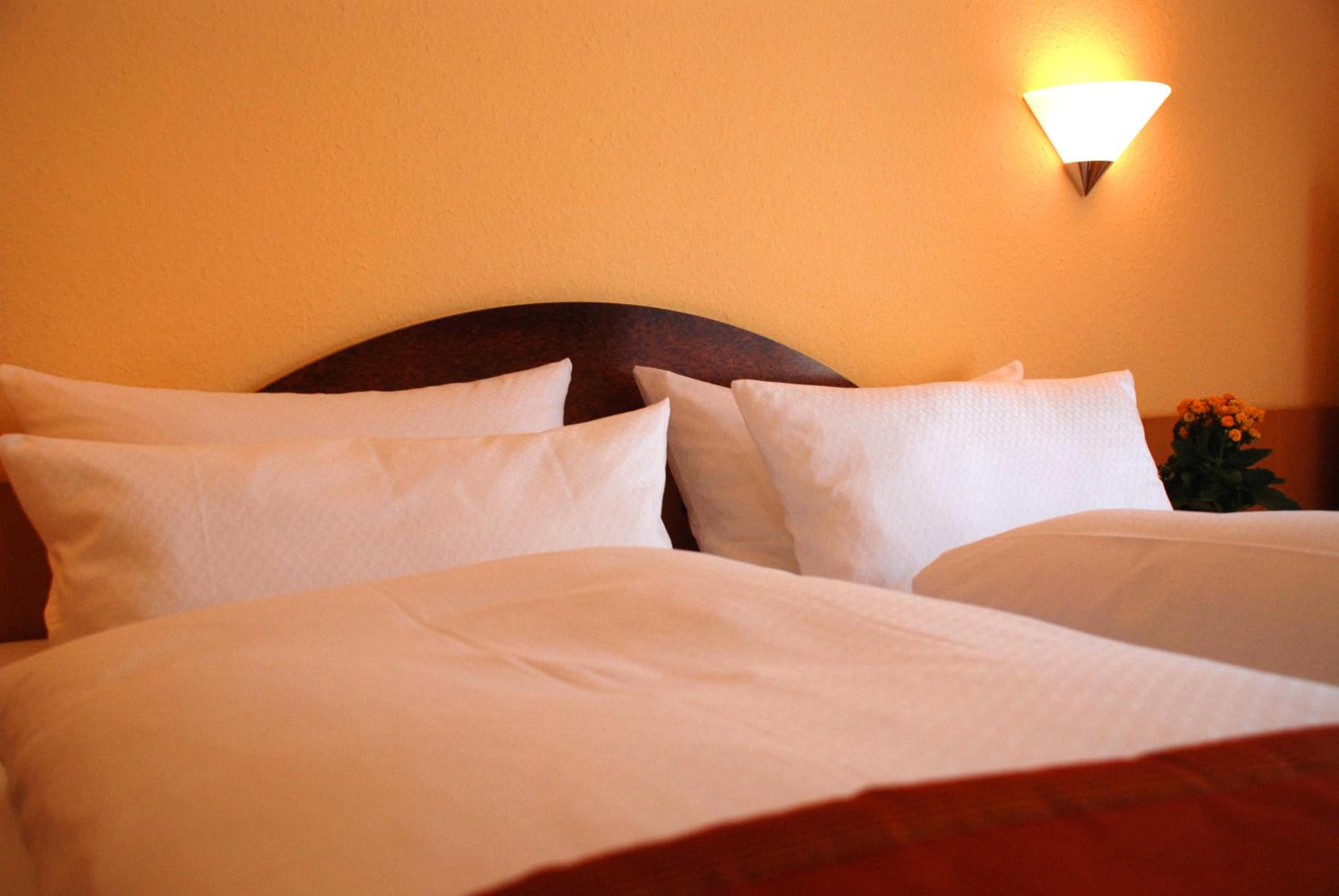 Double Room - Photo 8