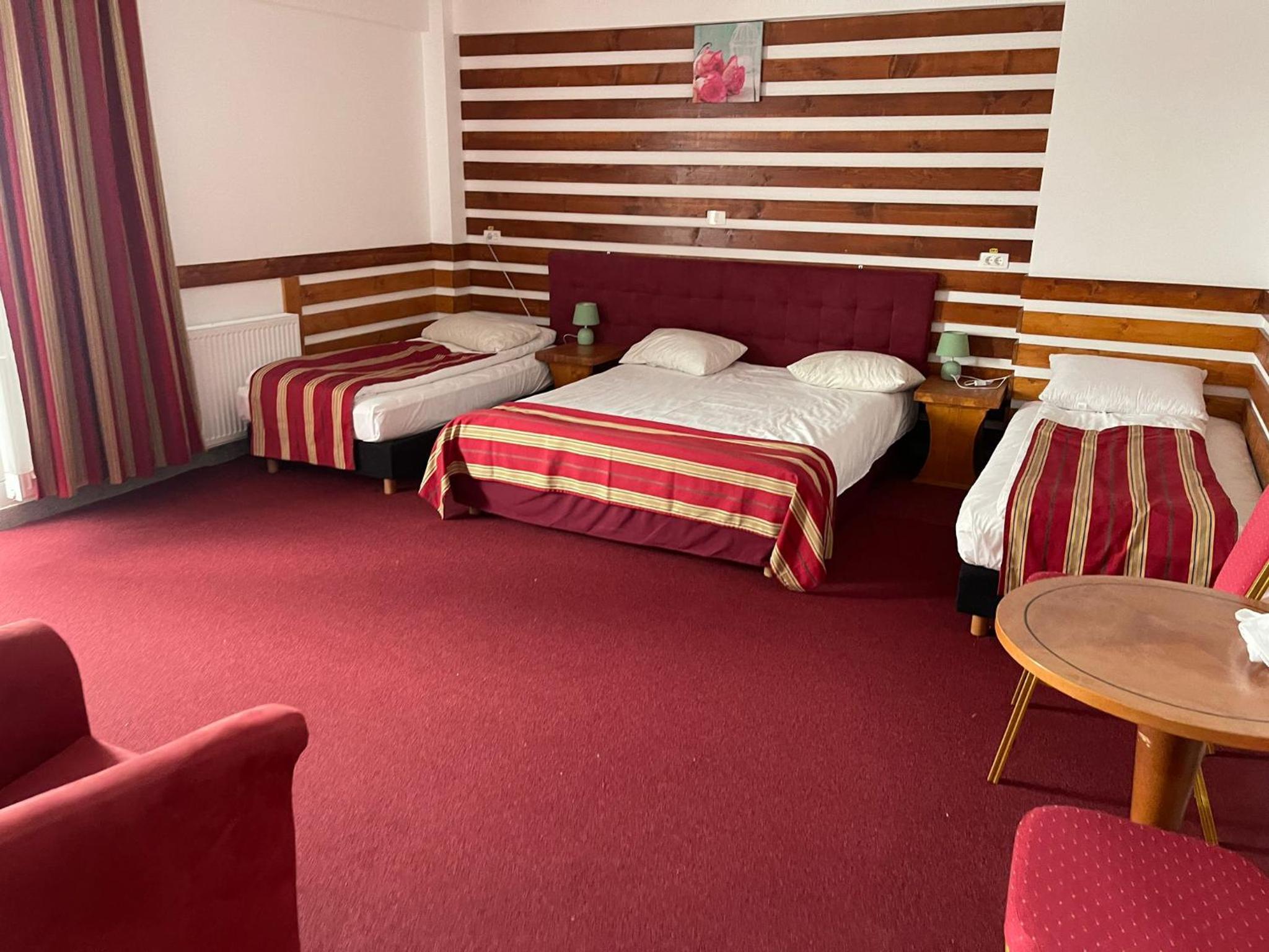 Classic Quadruple Room photo 1