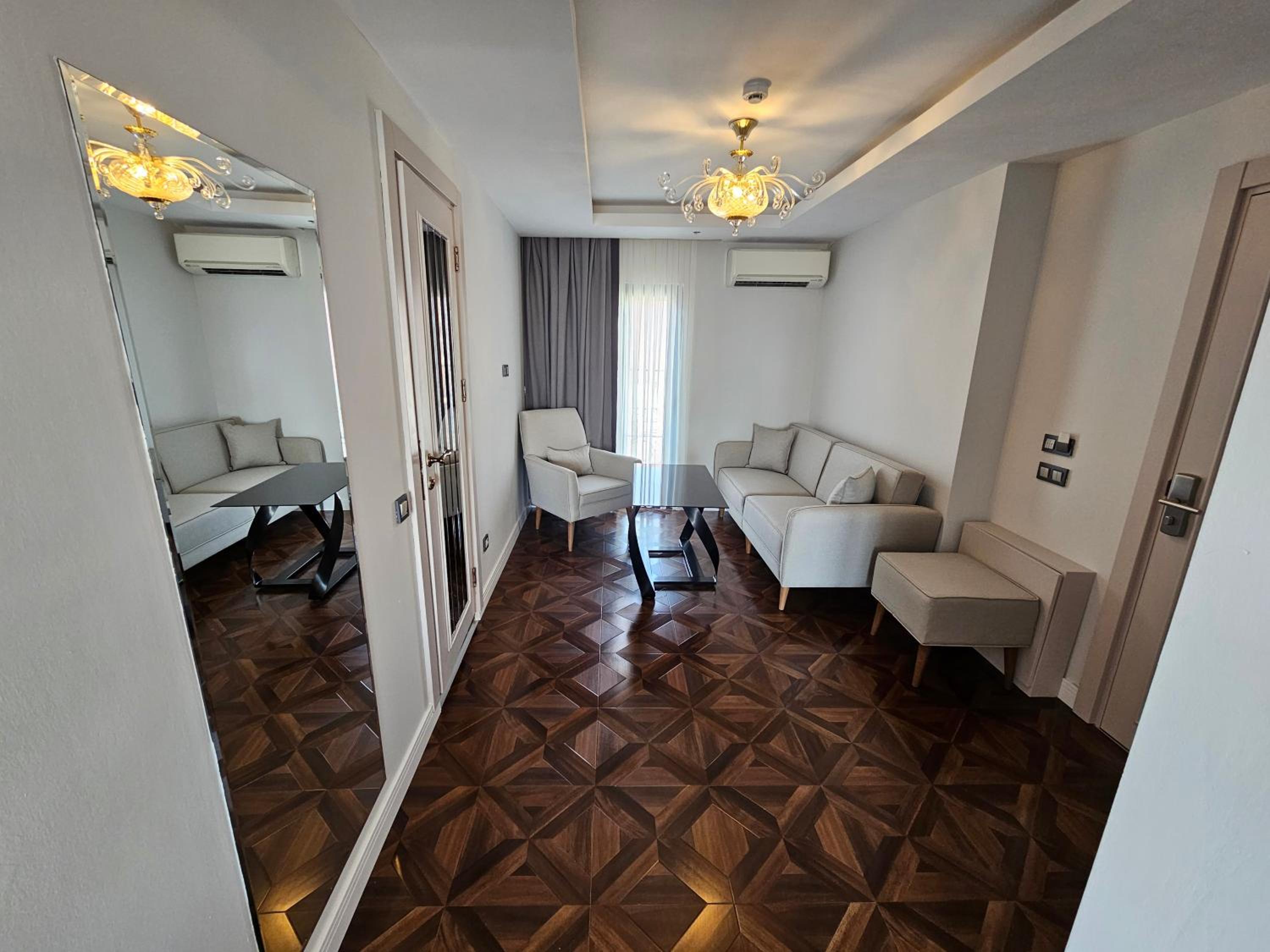 Deluxe Suite with Sea View photo 3