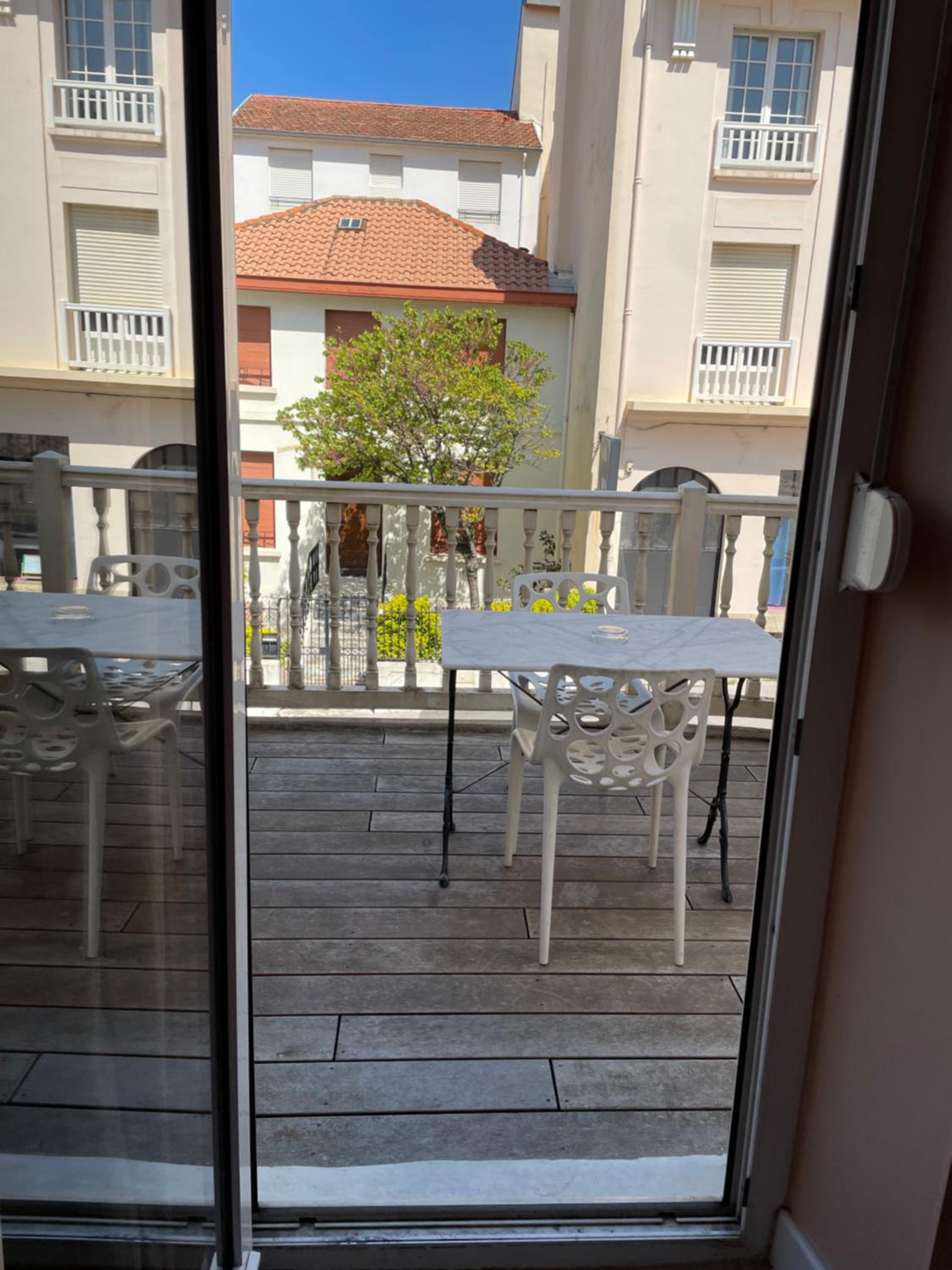 Double Room with Terrace - Photo 3