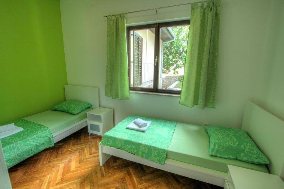 Deluxe Apartment photo 2