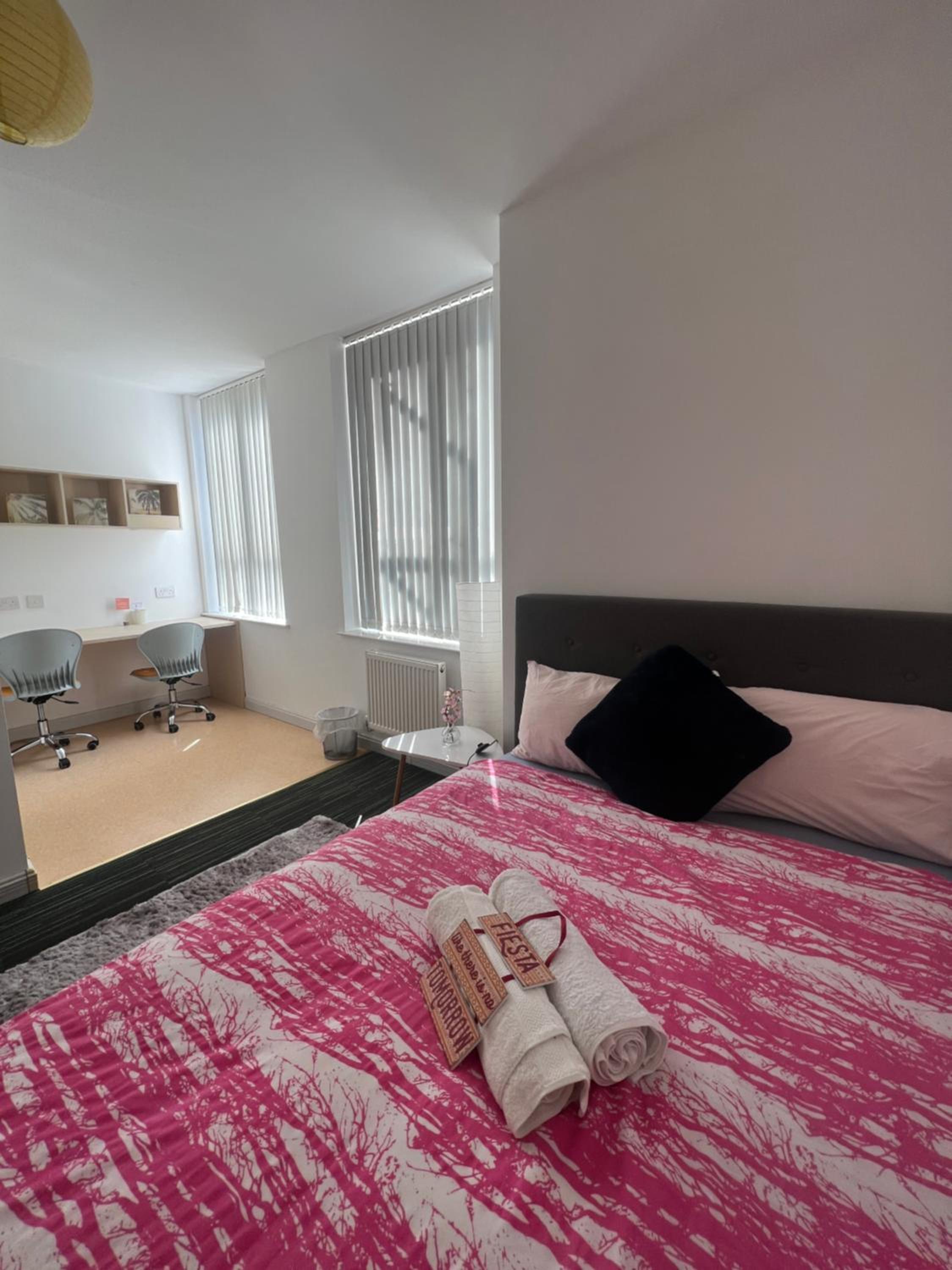 Double Room with Private Bathroom - Photo 1