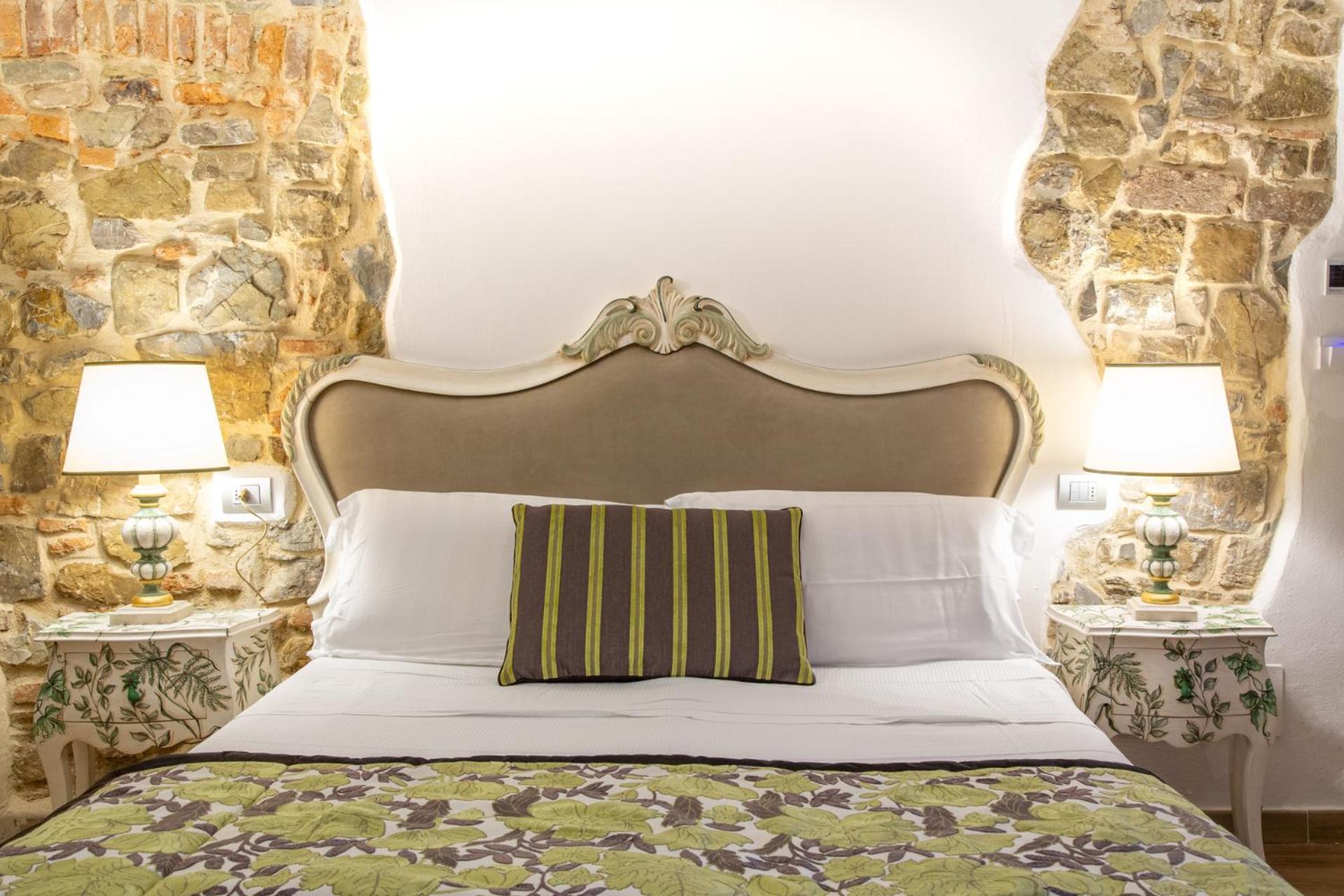 Superior Double or Twin Room - Photo 7