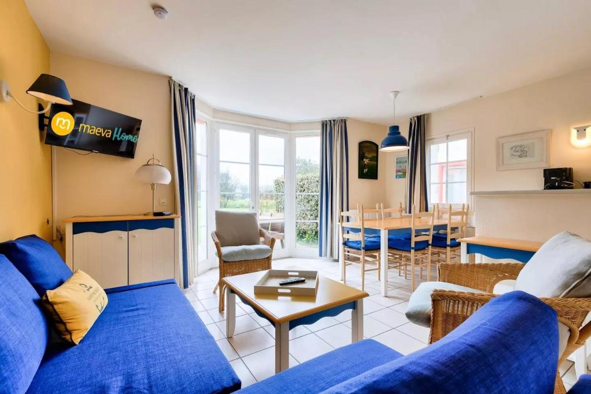 Prestige Two-Bedroom House (8 People)