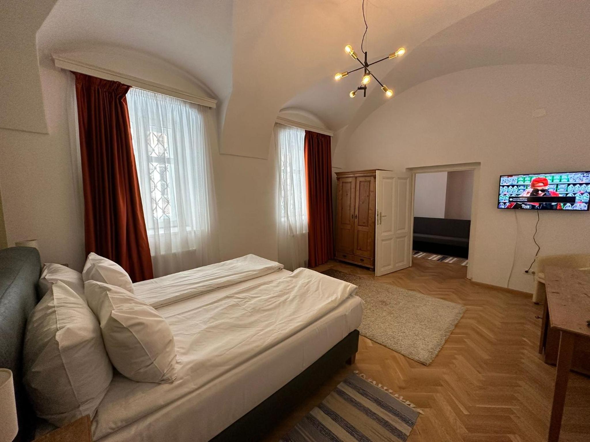 Apartment - Photo 5
