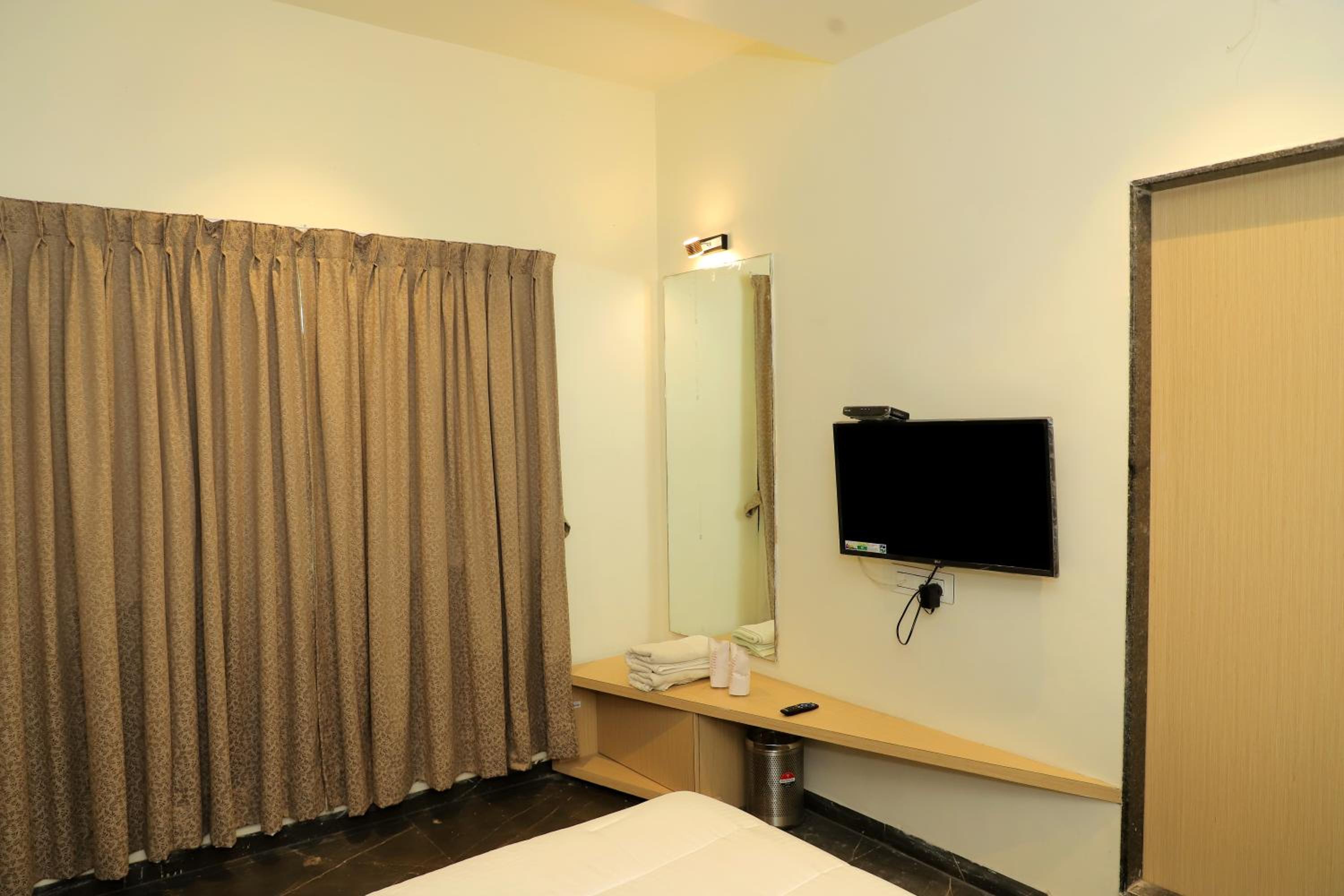 Superior King Room photo 3