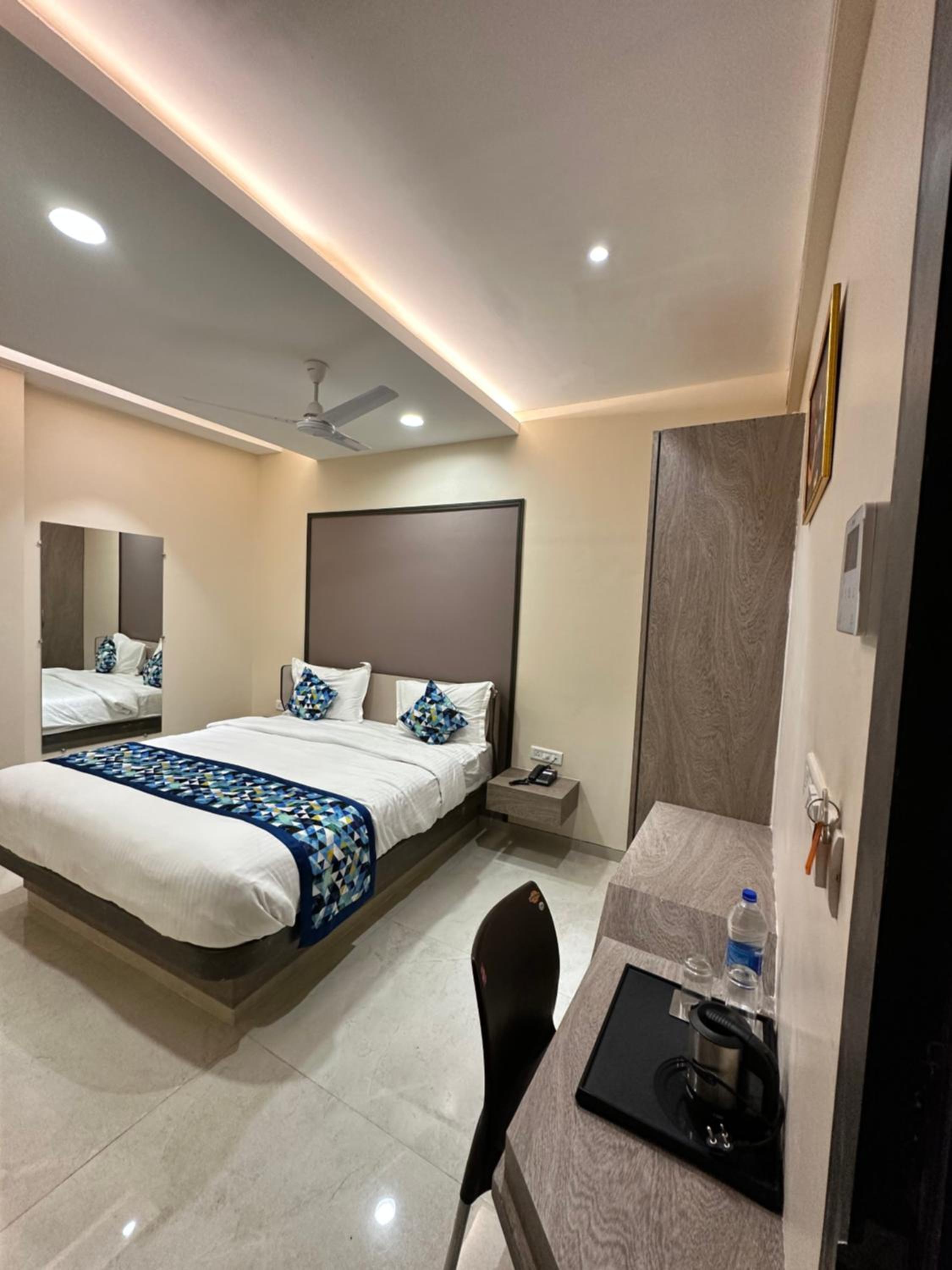 Deluxe Room - Photo 1