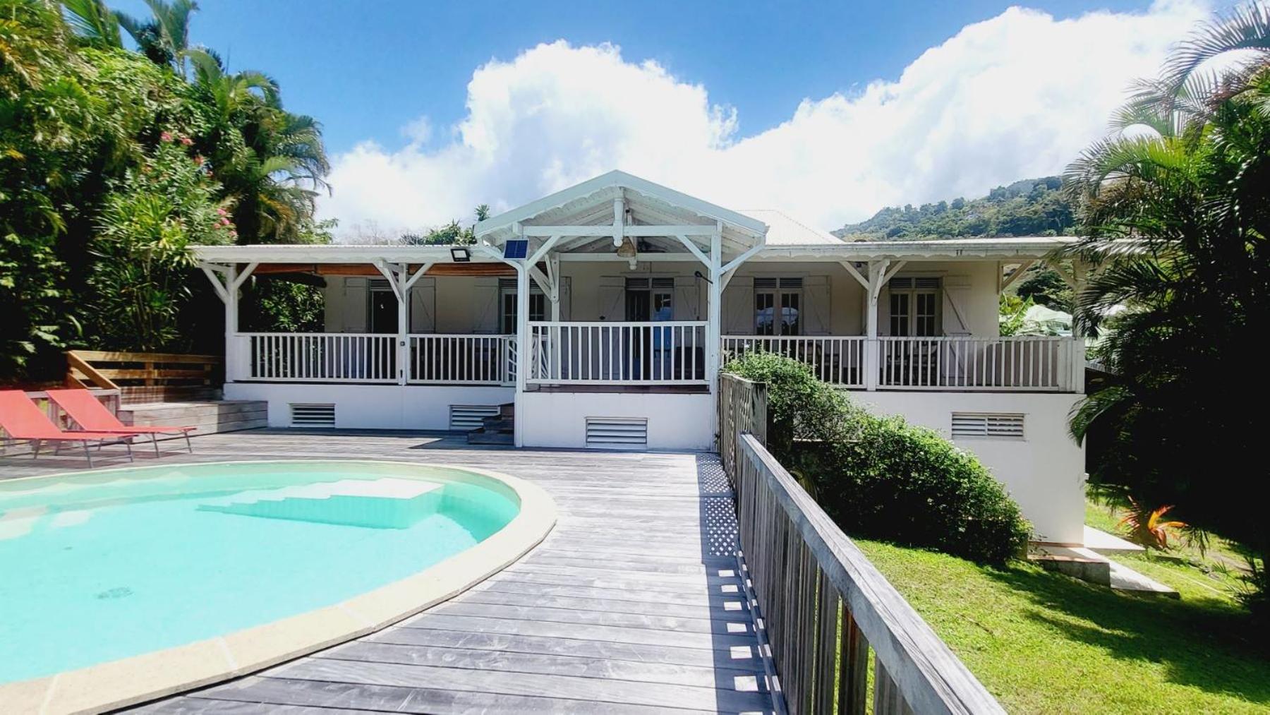 Three-Bedroom Villa photo 1
