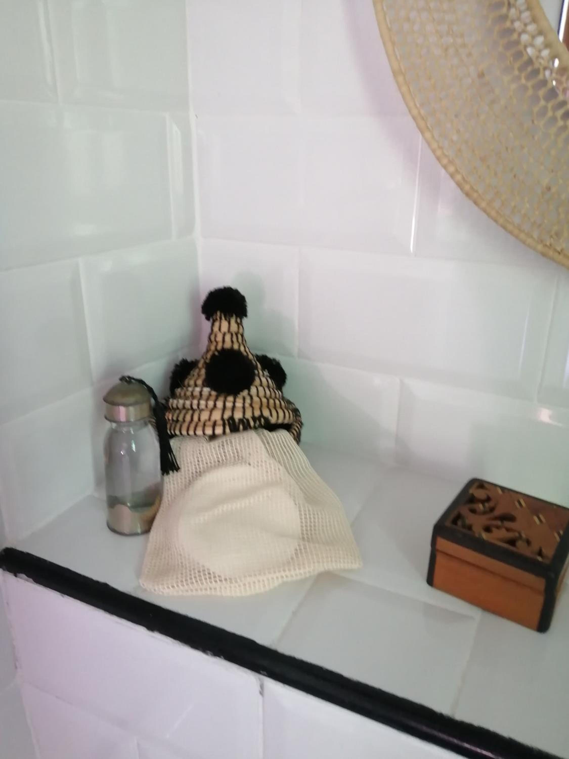 Twin Room - Photo 3