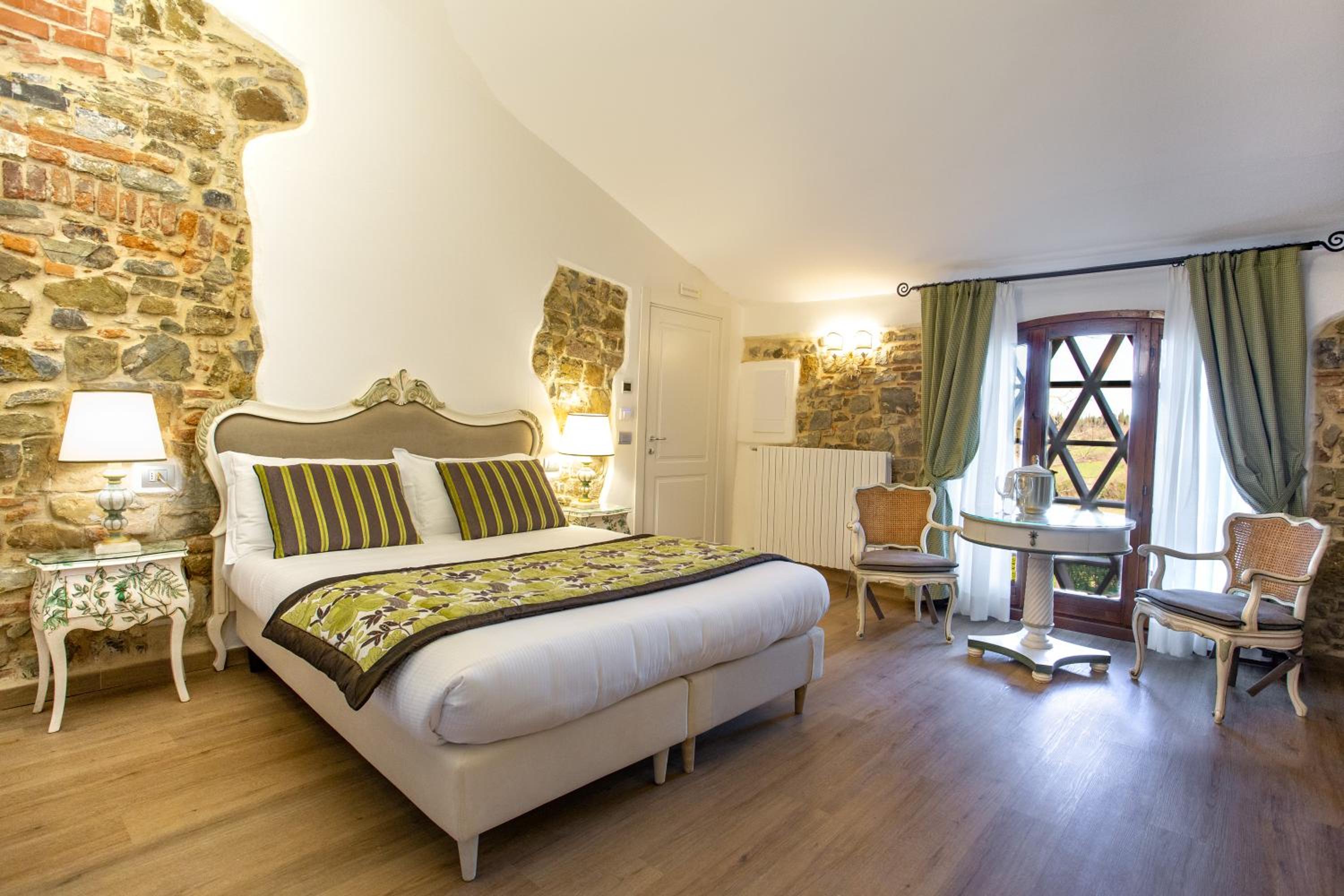Superior Double or Twin Room - Photo 4