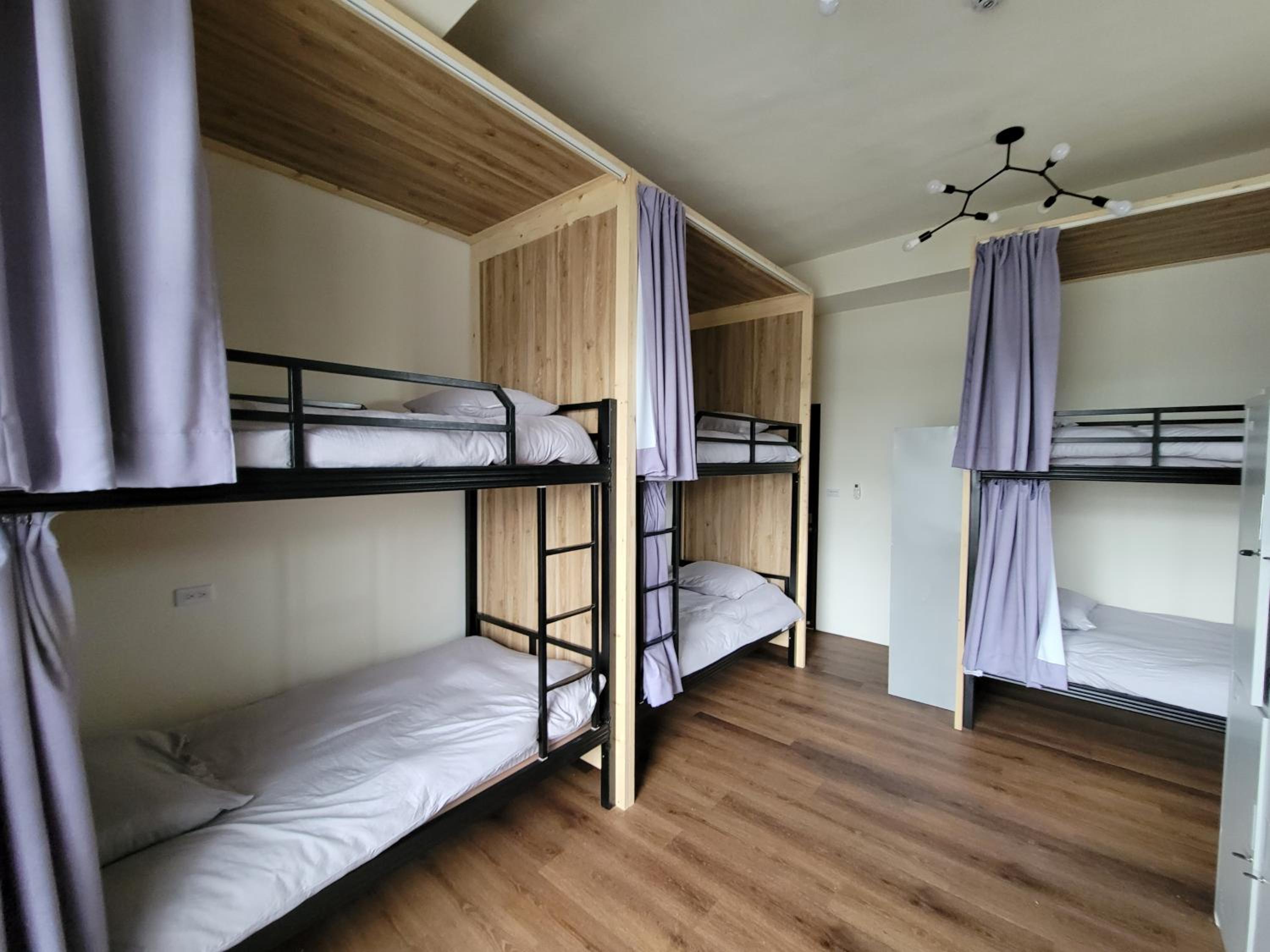 Bed in 8-Bed Mixed Dormitory Room photo 2