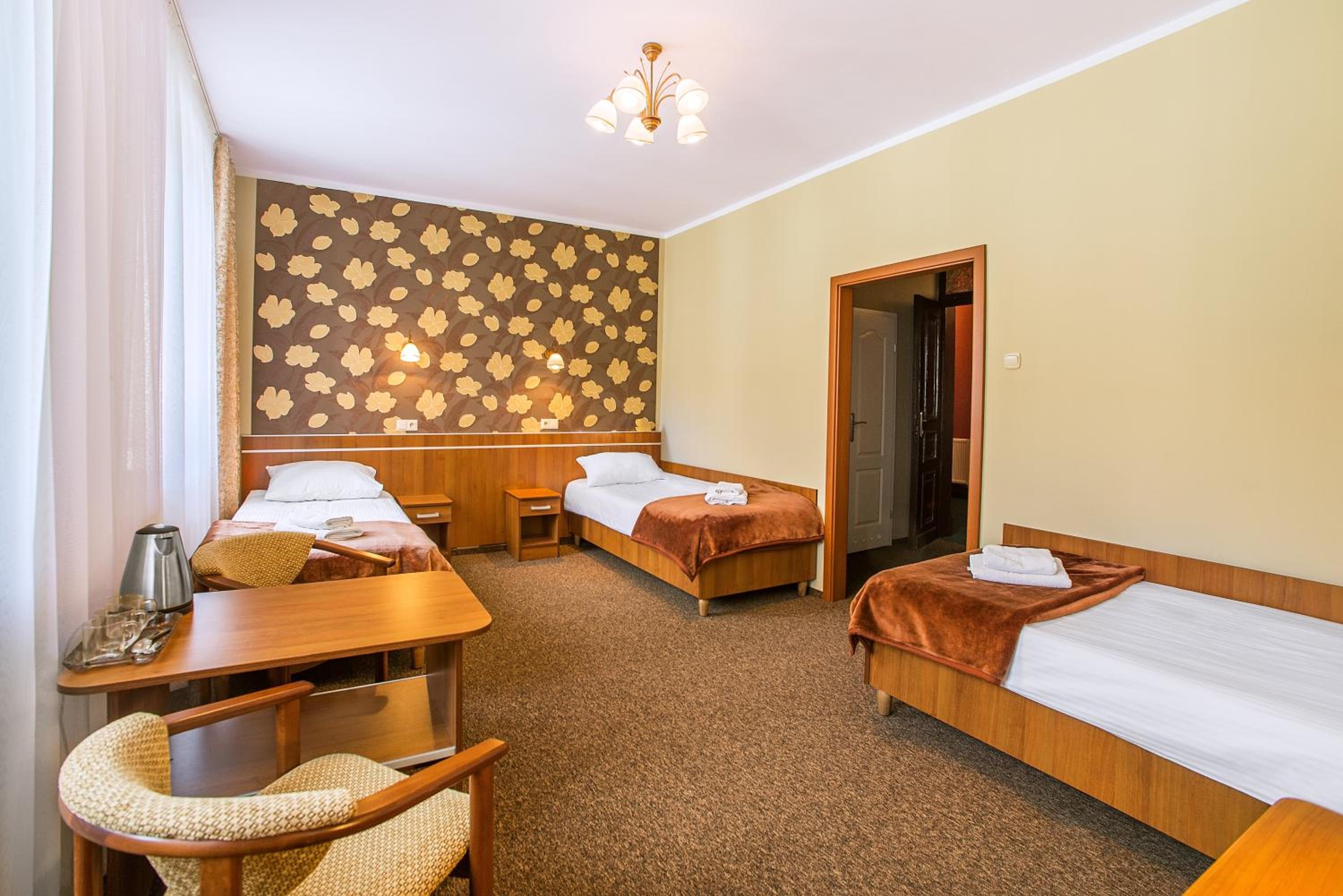Triple Room - Photo 6