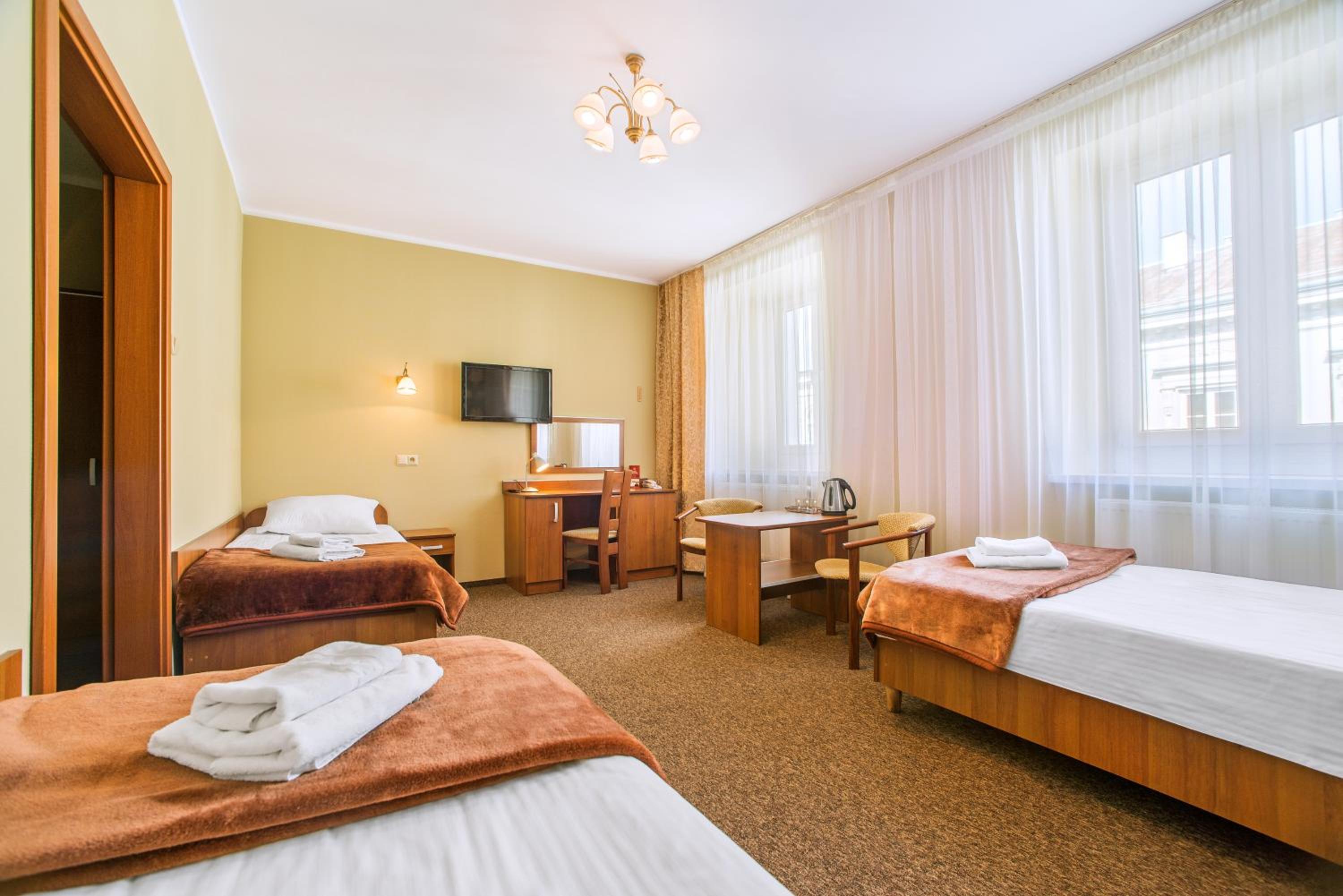 Triple Room - Photo 2