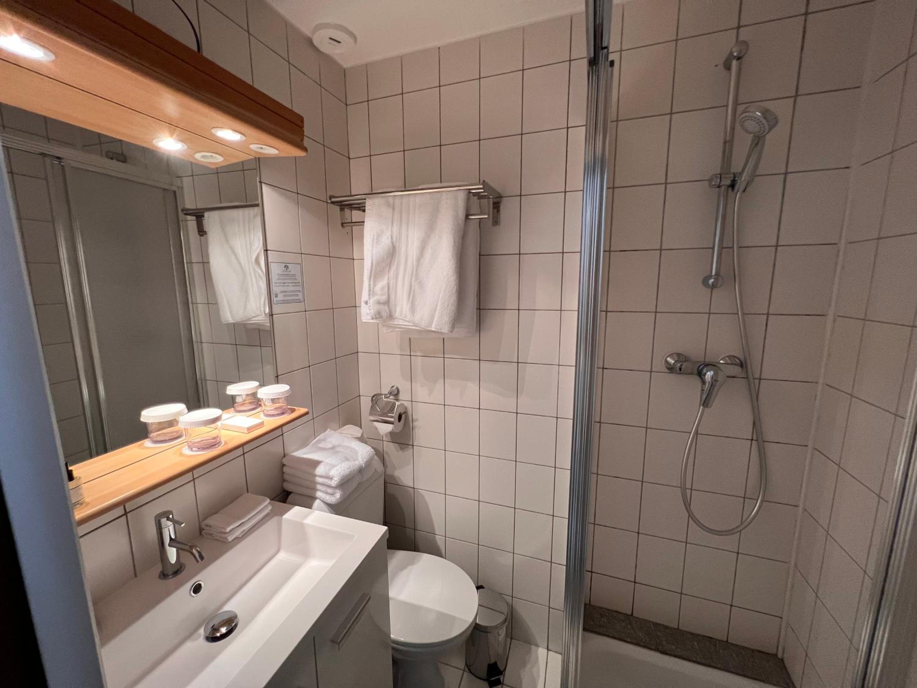 Small Double Room photo 2