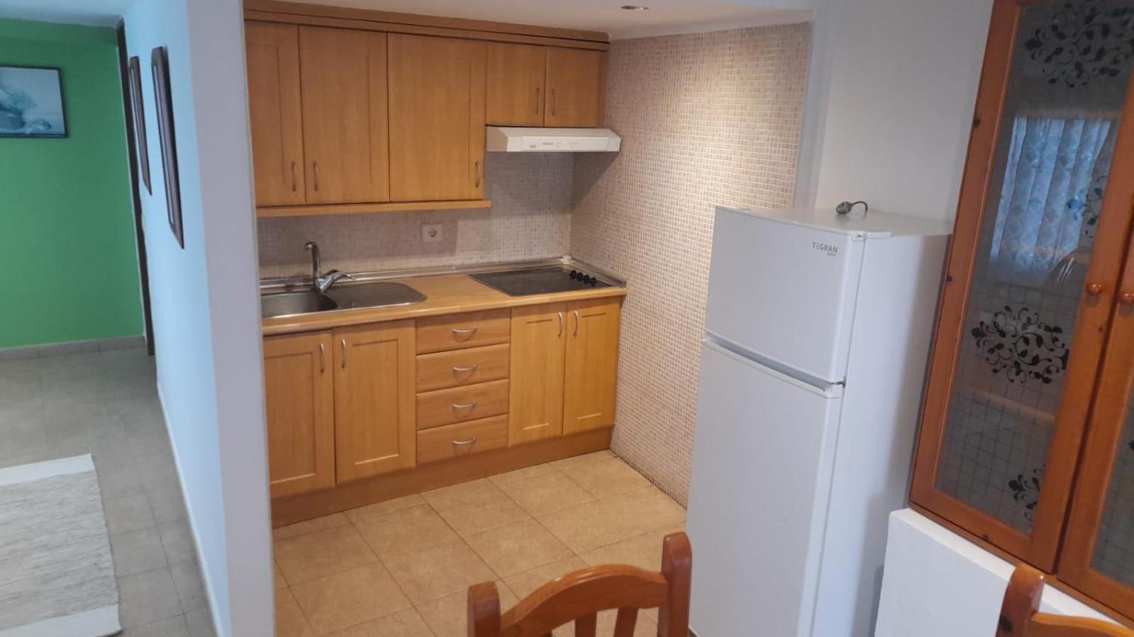 One-Bedroom House - Photo 4