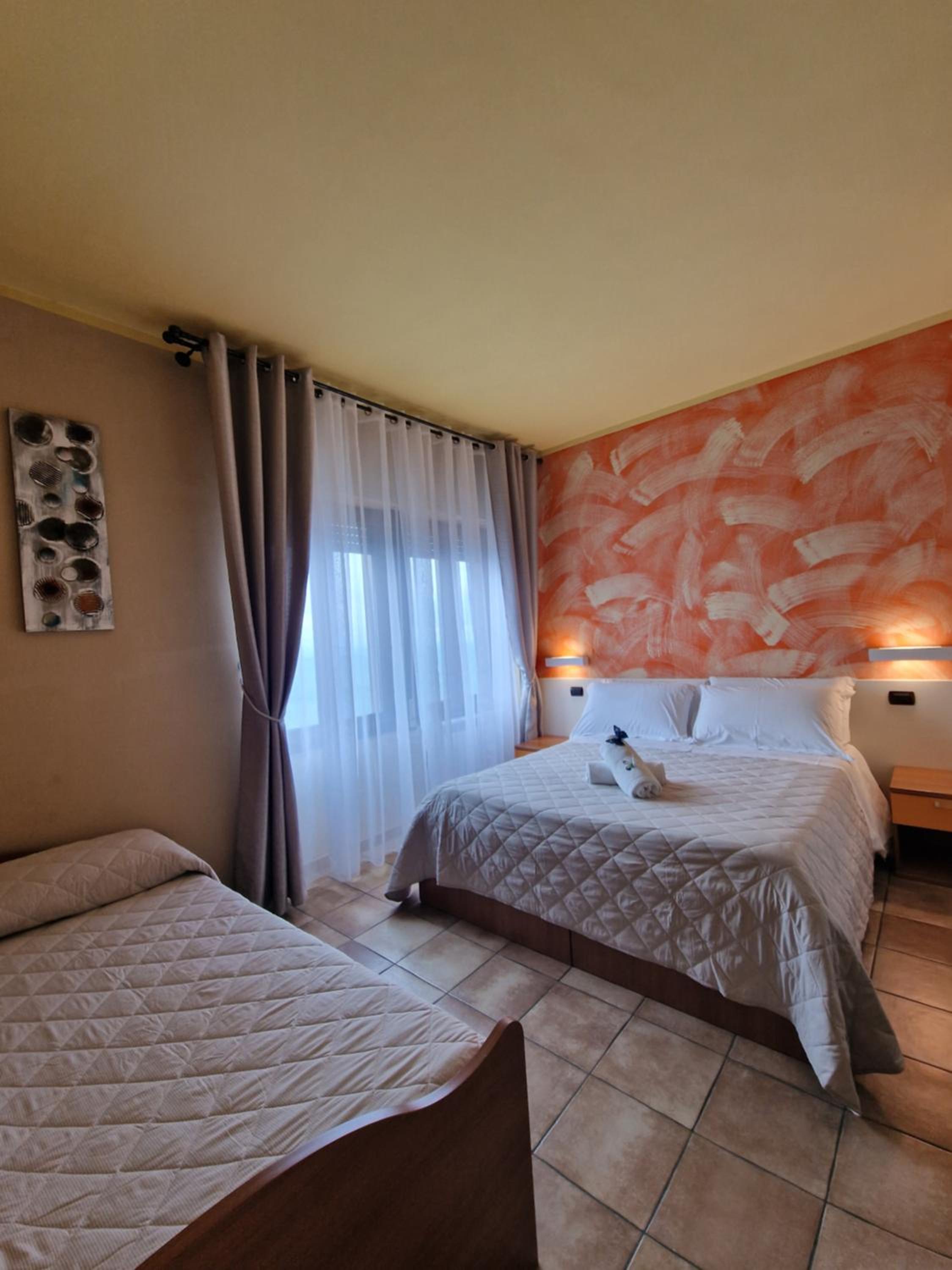 Triple Room photo 2