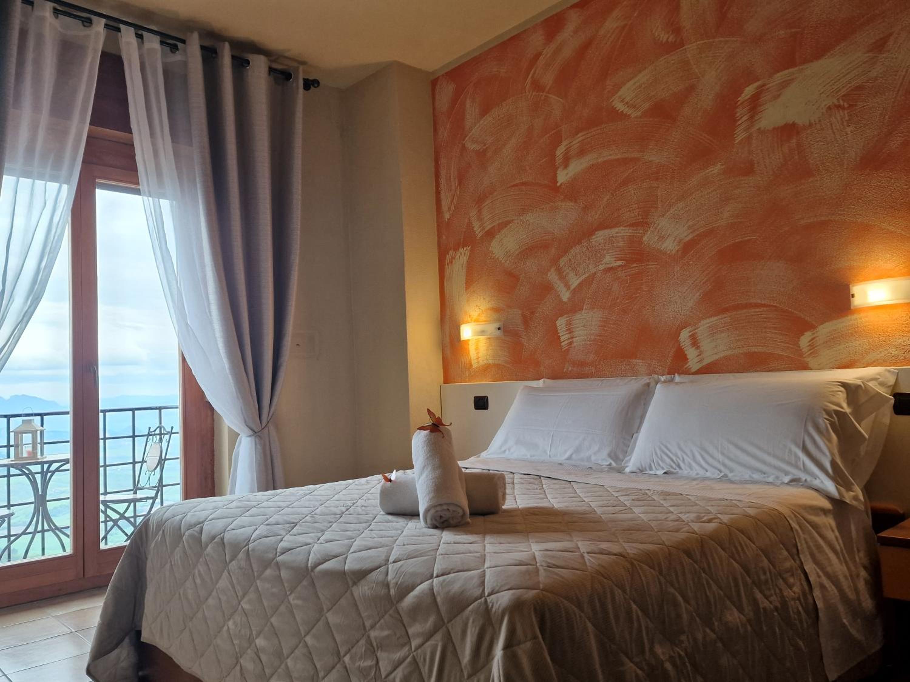 Classic Quadruple Room