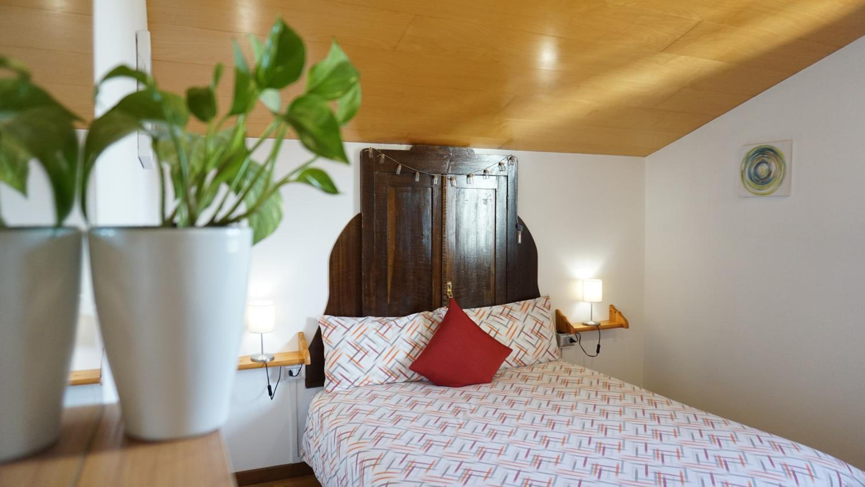 Double Room with Private External Bathroom - Photo 5
