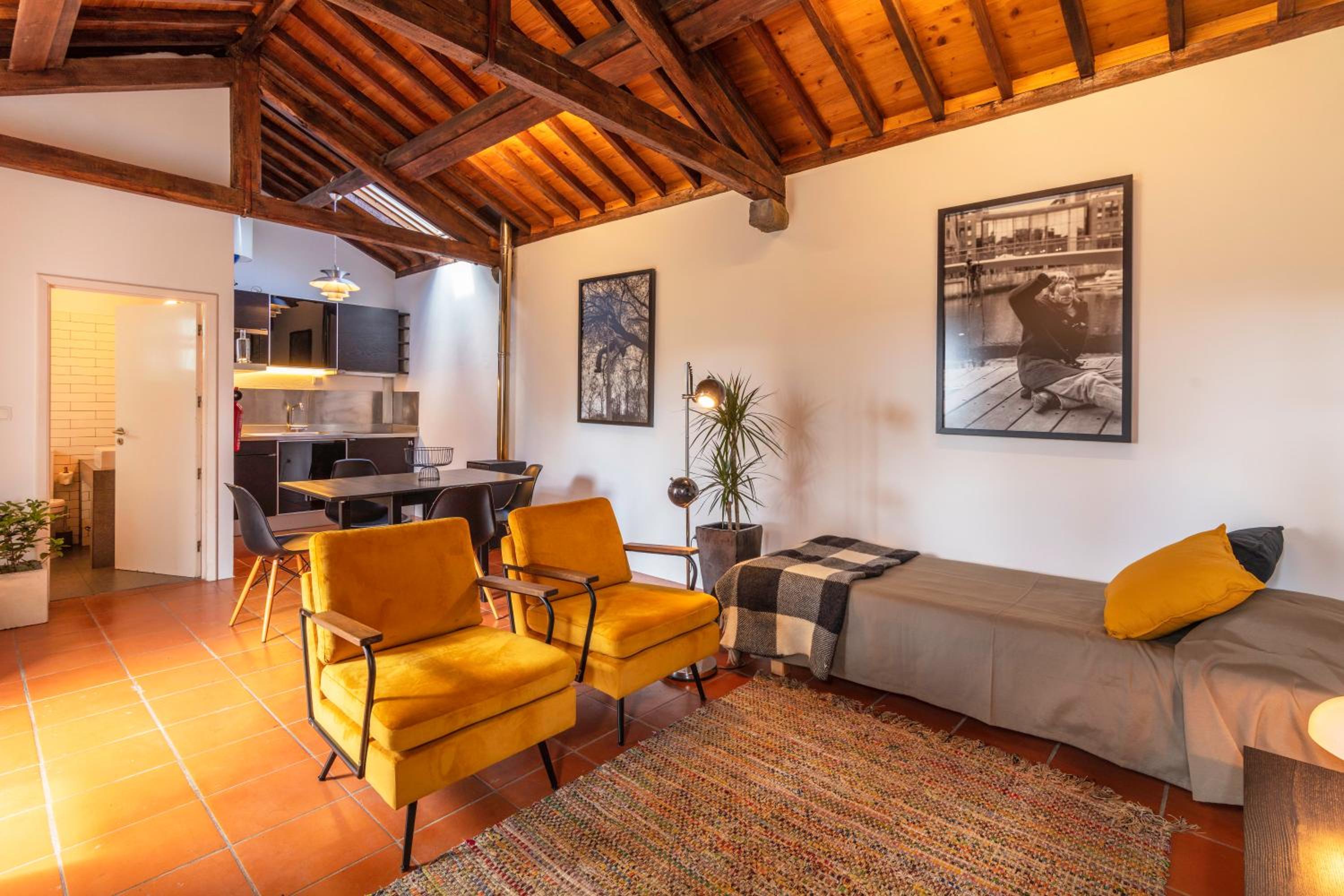 One-Bedroom Apartment - Photo 17