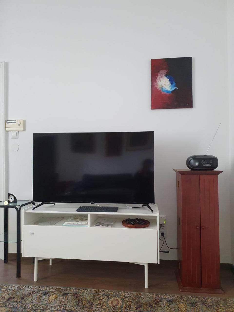 One-Bedroom House photo 1
