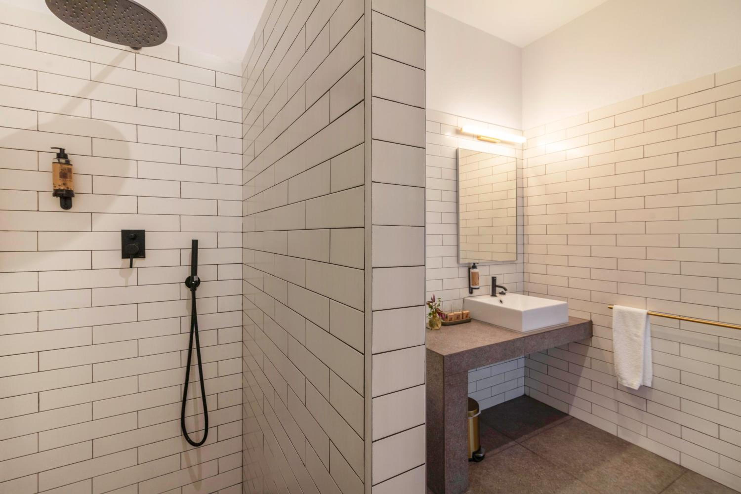 Loft - Photo 25