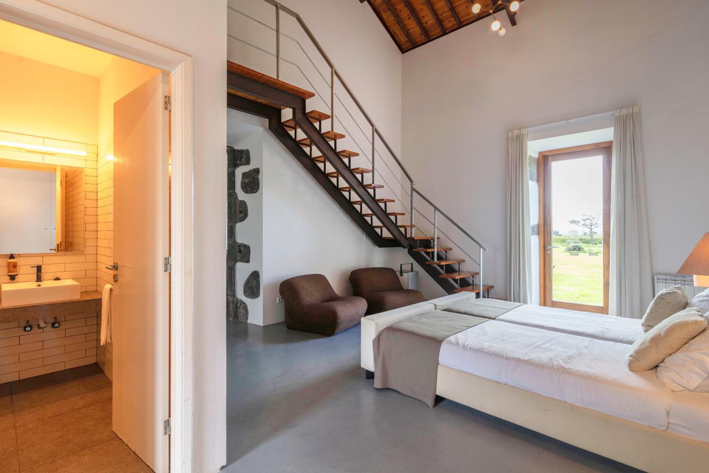 Loft - Photo 16