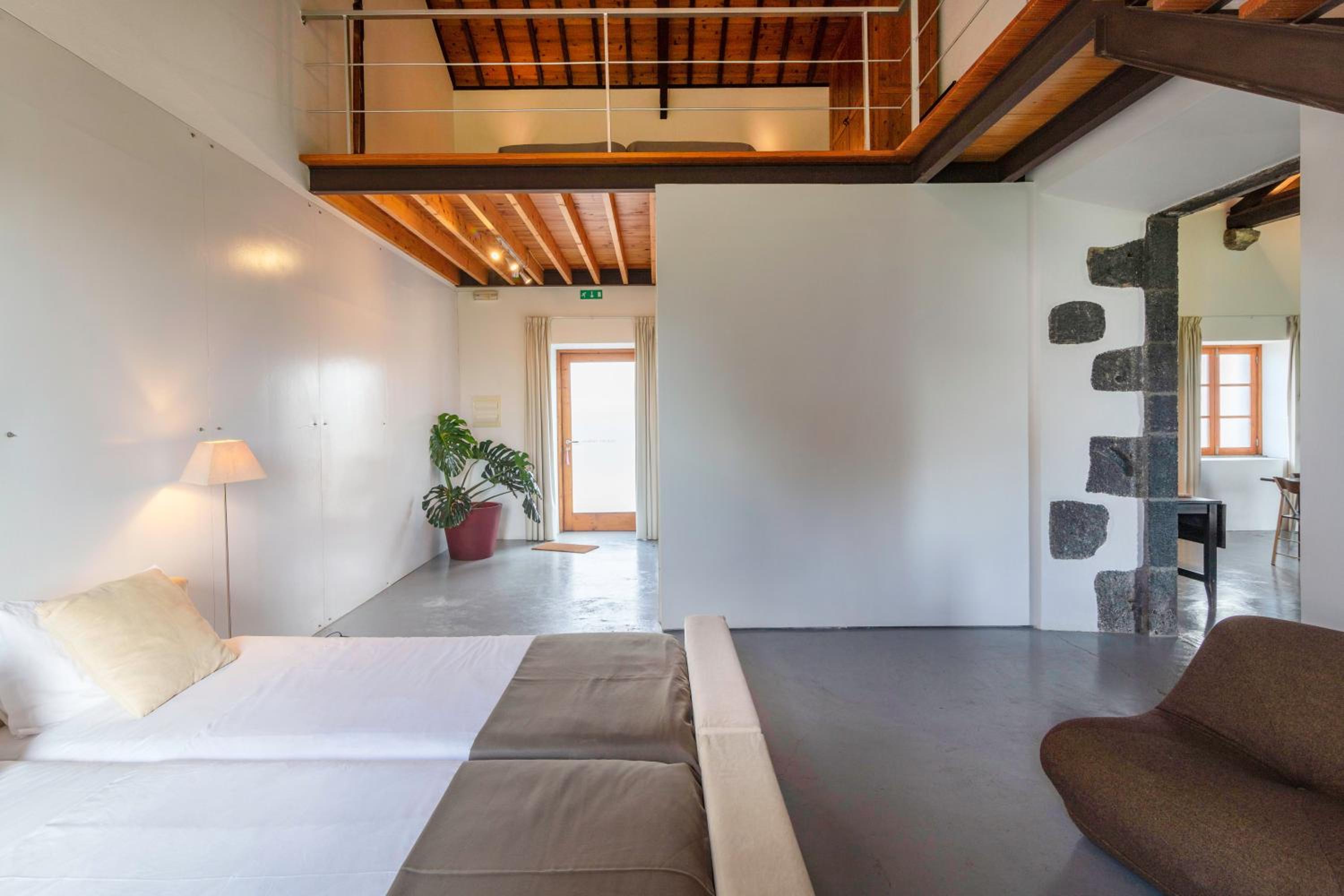 Loft - Photo 18