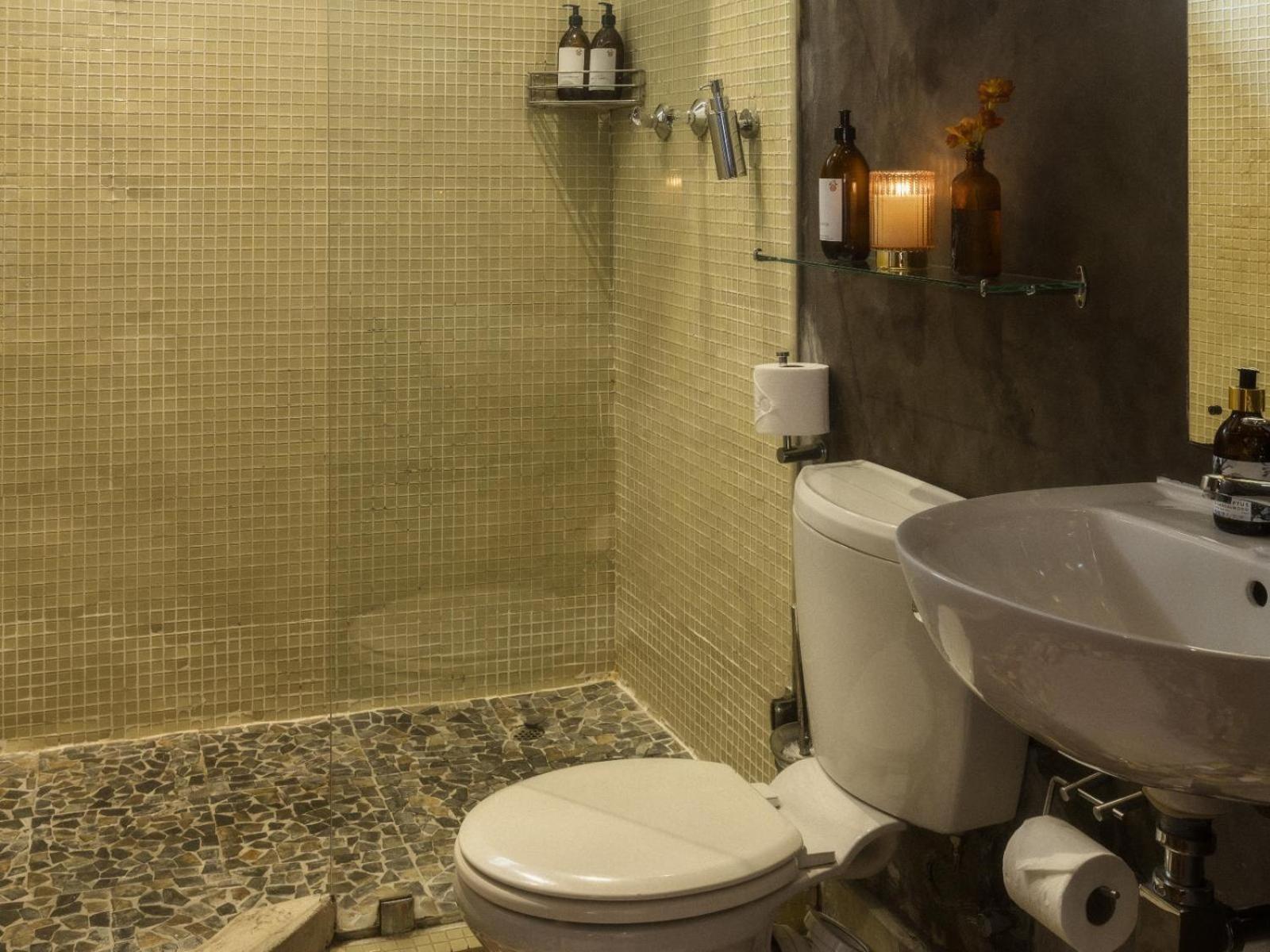 Standard Double or Twin Room - Photo 4
