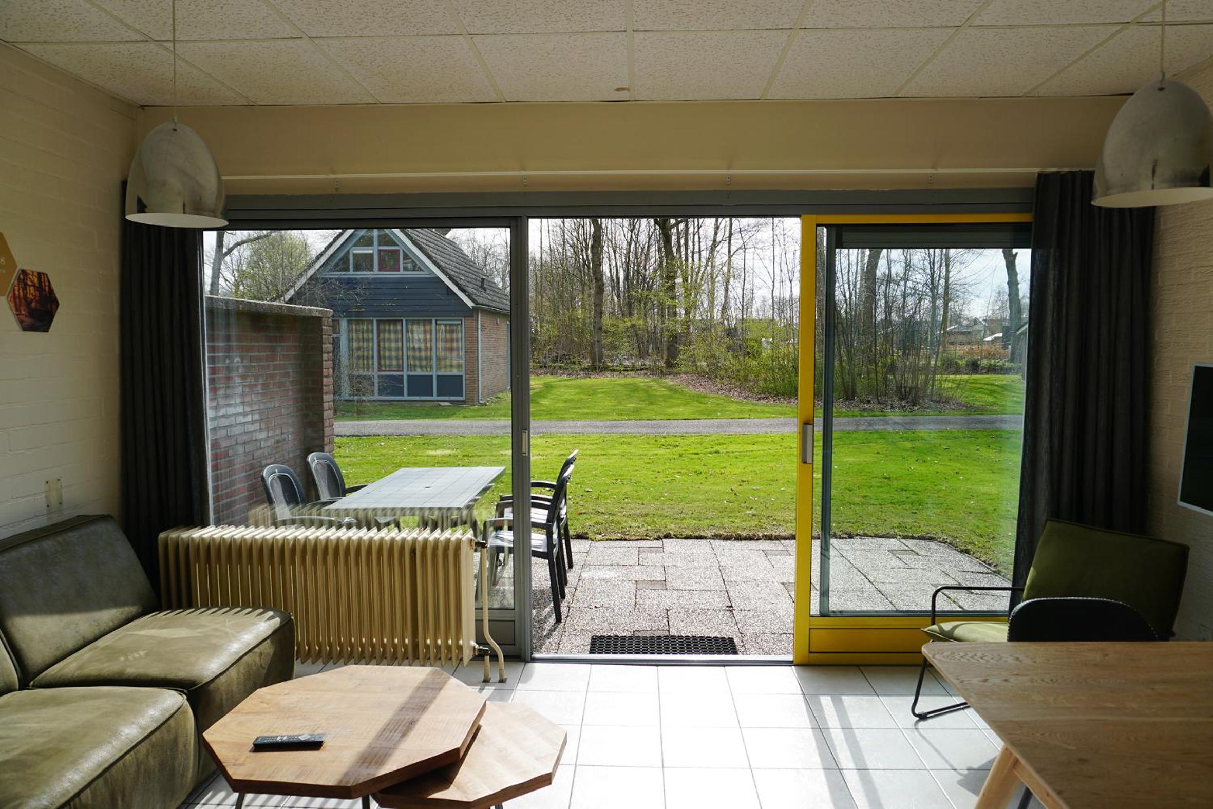 Two-Bedroom House - Photo 9