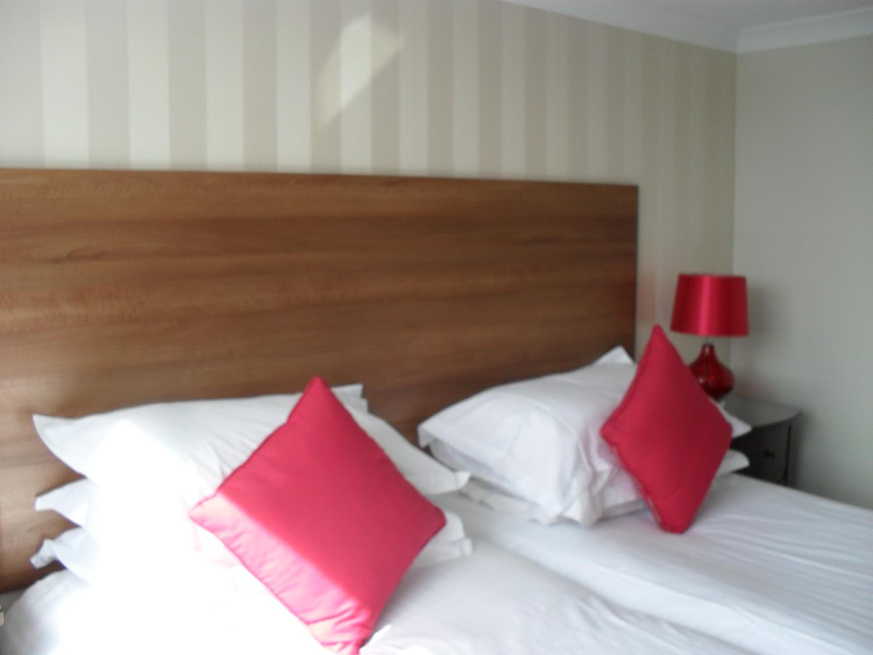 Standard Twin Room - Photo 10