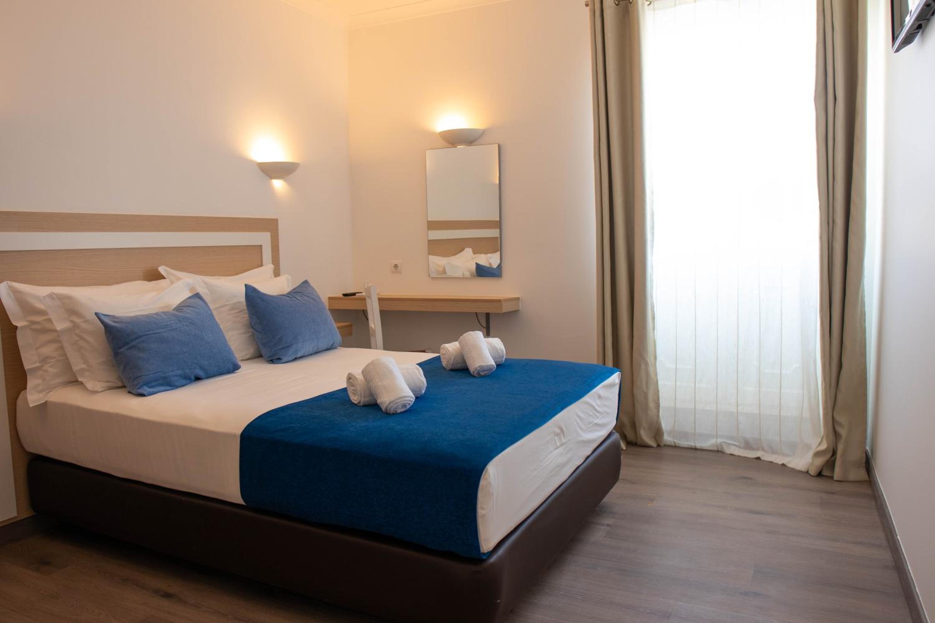 Standard Double Room - Photo 1