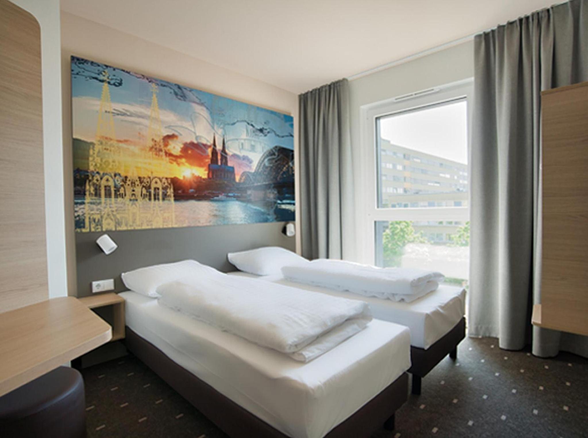 Twin Room - Photo 1