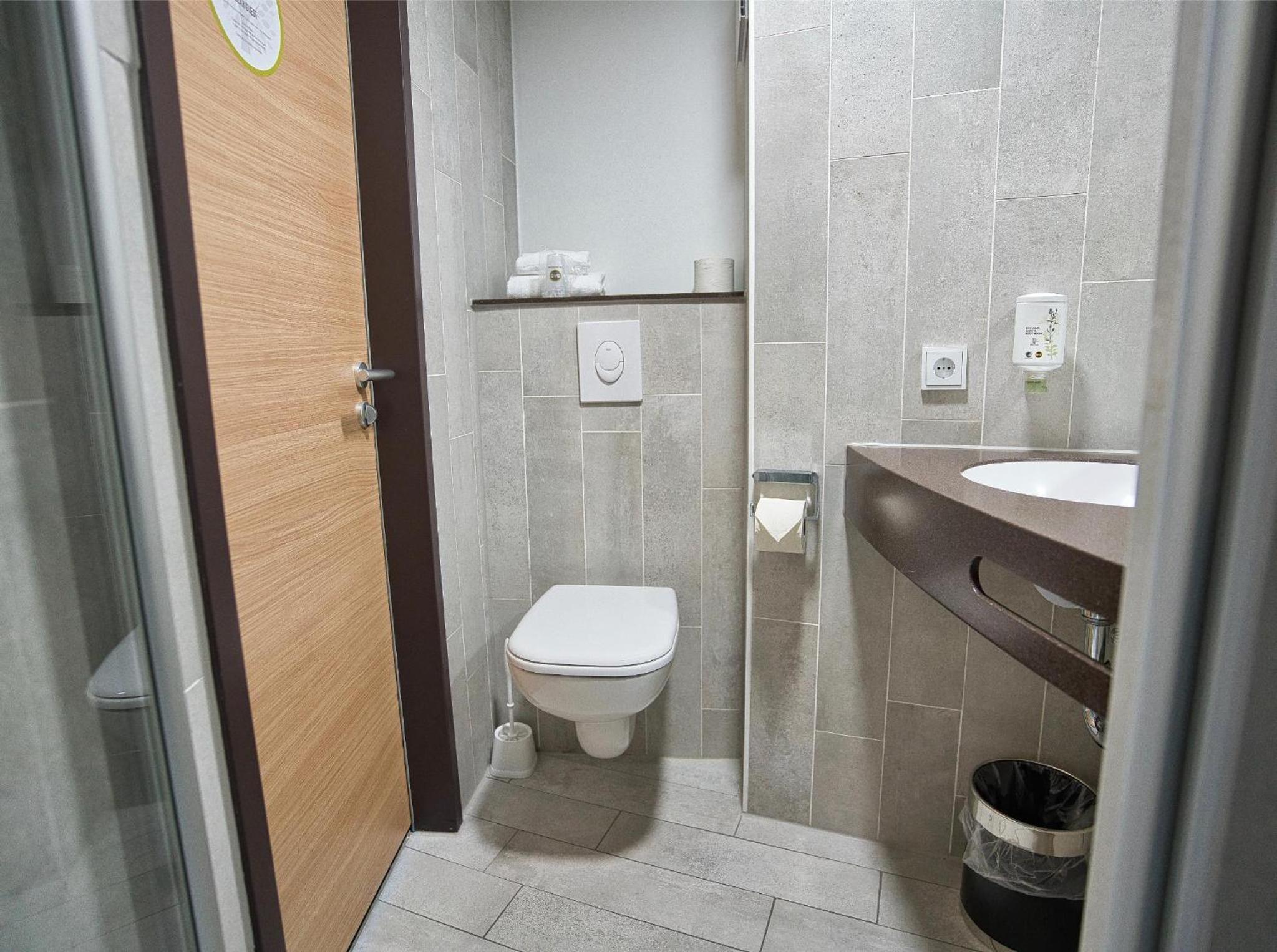 Double Room - Photo 6