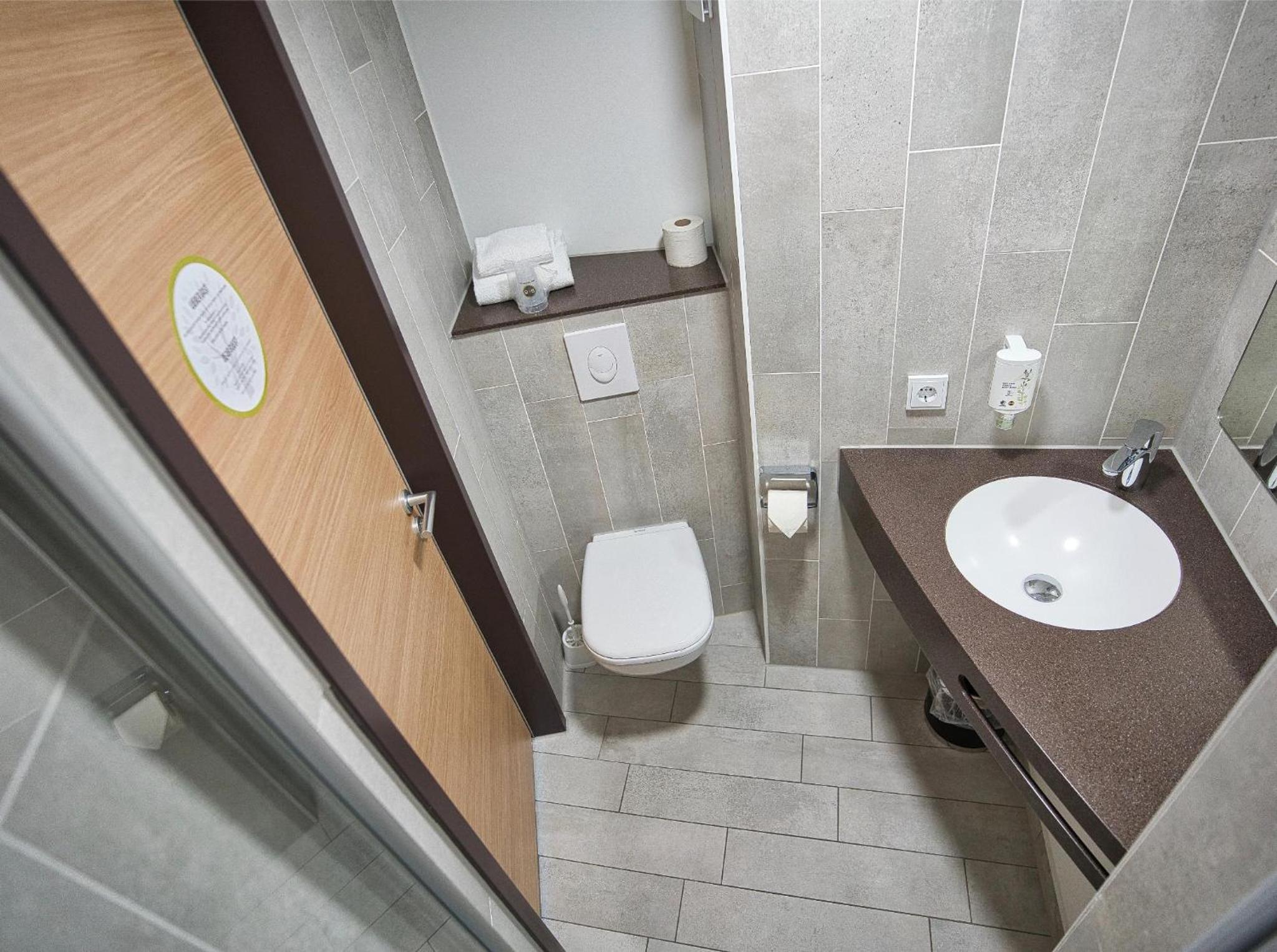 Double Room - Photo 5