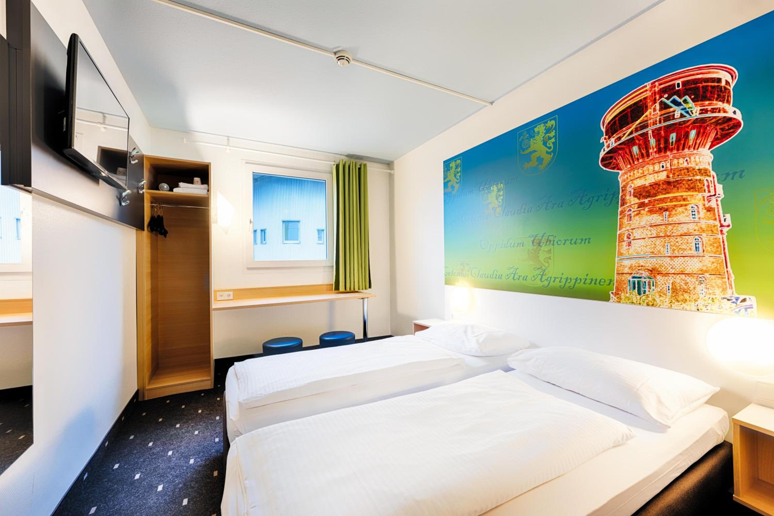 Twin Room - Photo 1