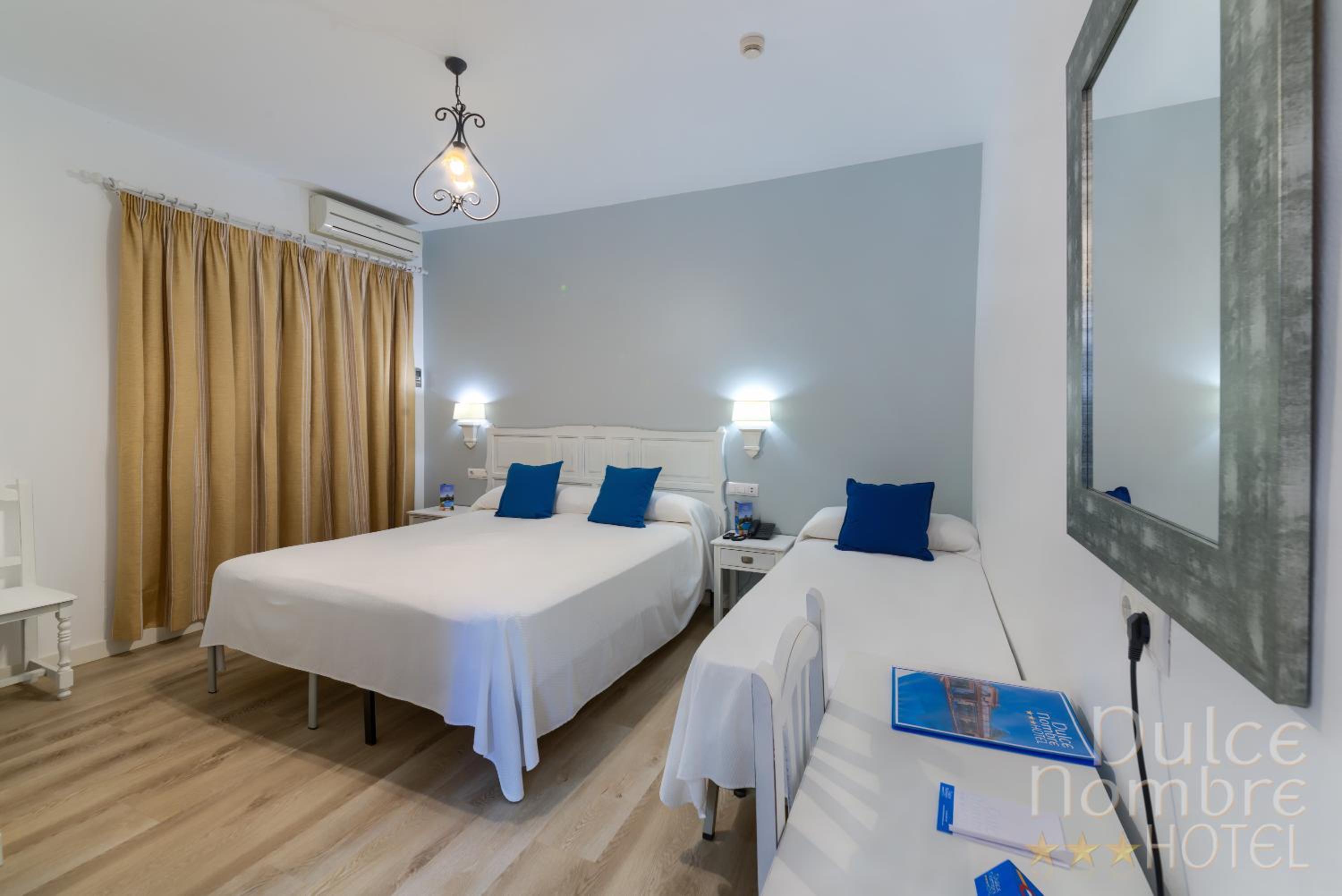 Habitación Doble con Cama Extra