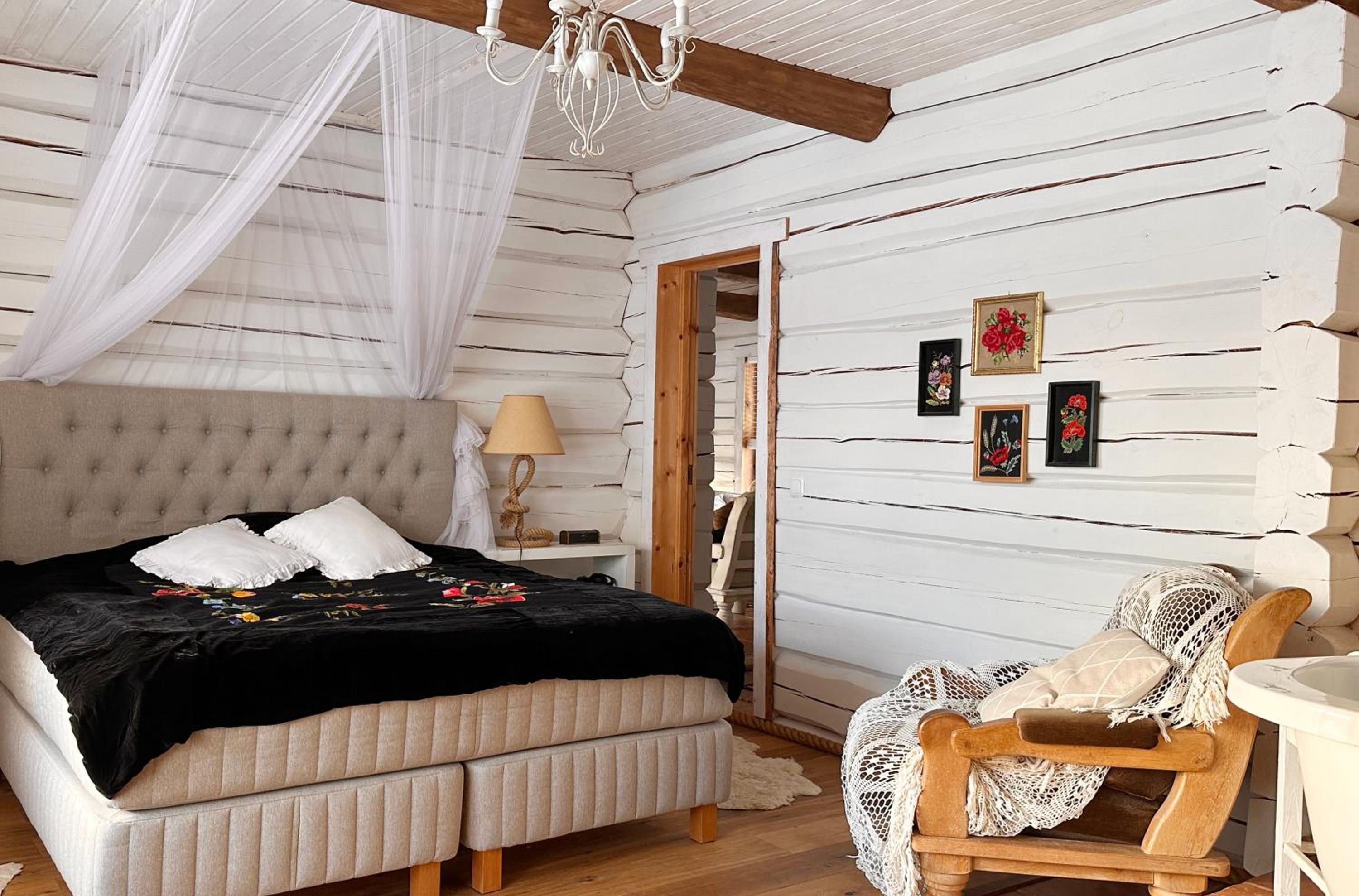 Villa photo 3