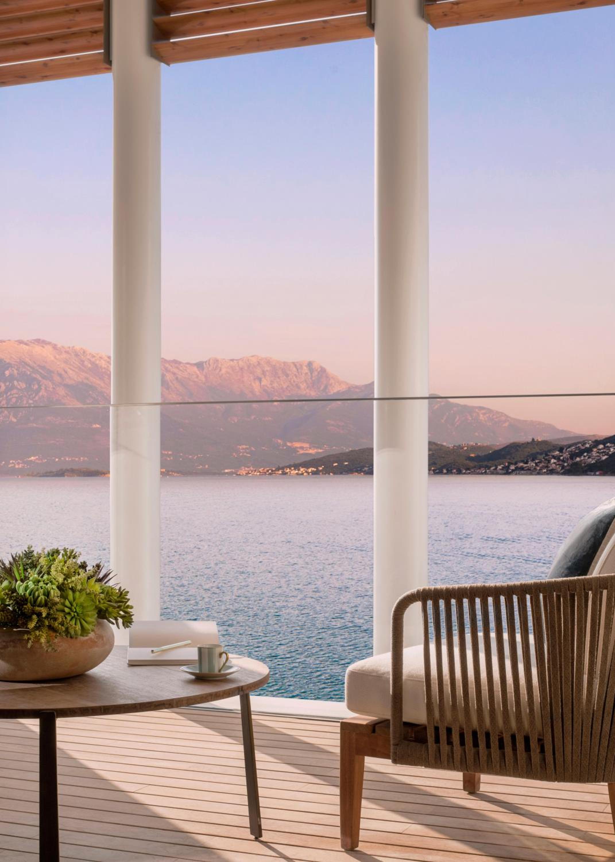 Panoramic Bayview Room - Photo 8